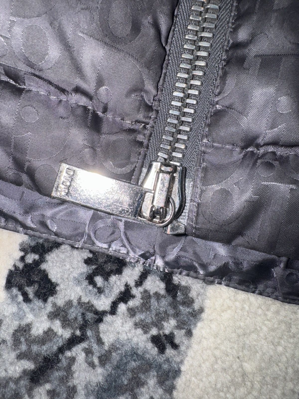 Dior oblique puffer dark grey