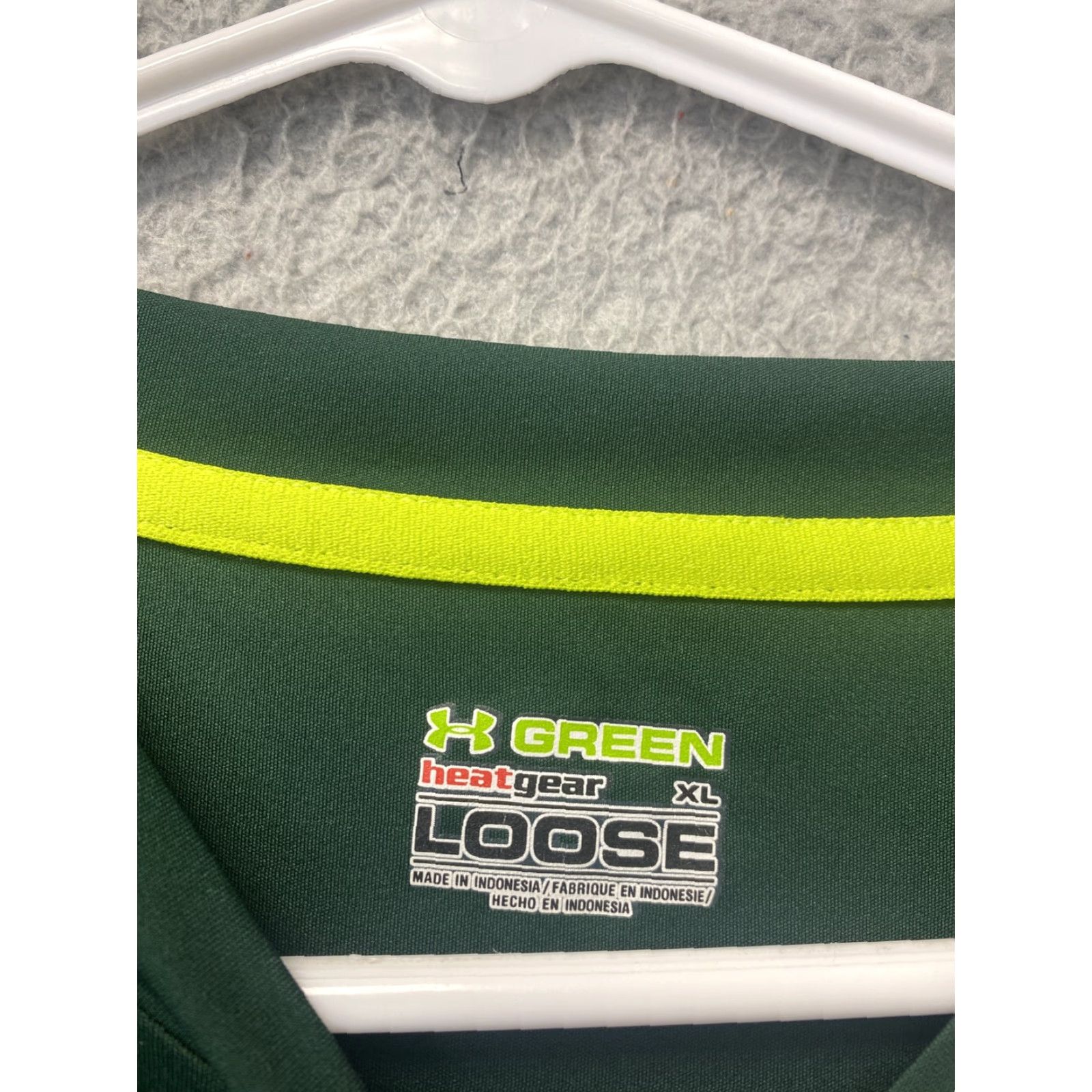 Under Armour VINTAGE Under Armour Shirt Rams green heat gear stretch Athletic XL Men’s Adult /35-91 Shirt Men Green Logo Rams Outdoor Sports Athletic Size US XL / EU 56 / 4 - 5 Thumbnail
