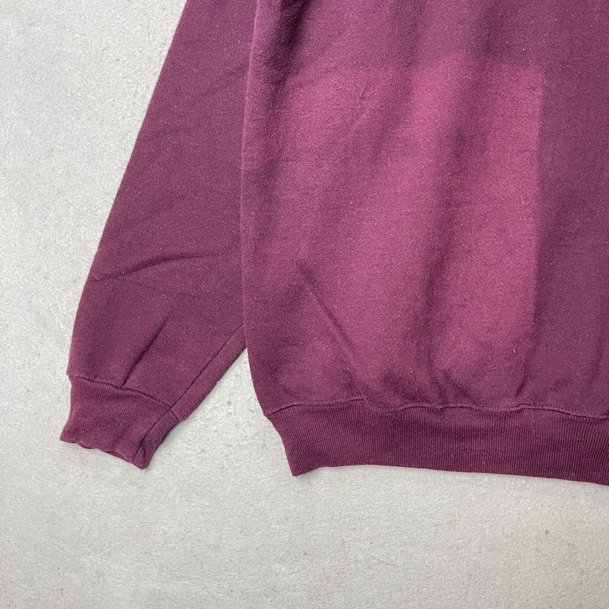 Hanes Vintage 80s Hanes “STAFF SHOP IN” Crewneck USA Size US L / EU 52-54 / 3 - 6 Thumbnail