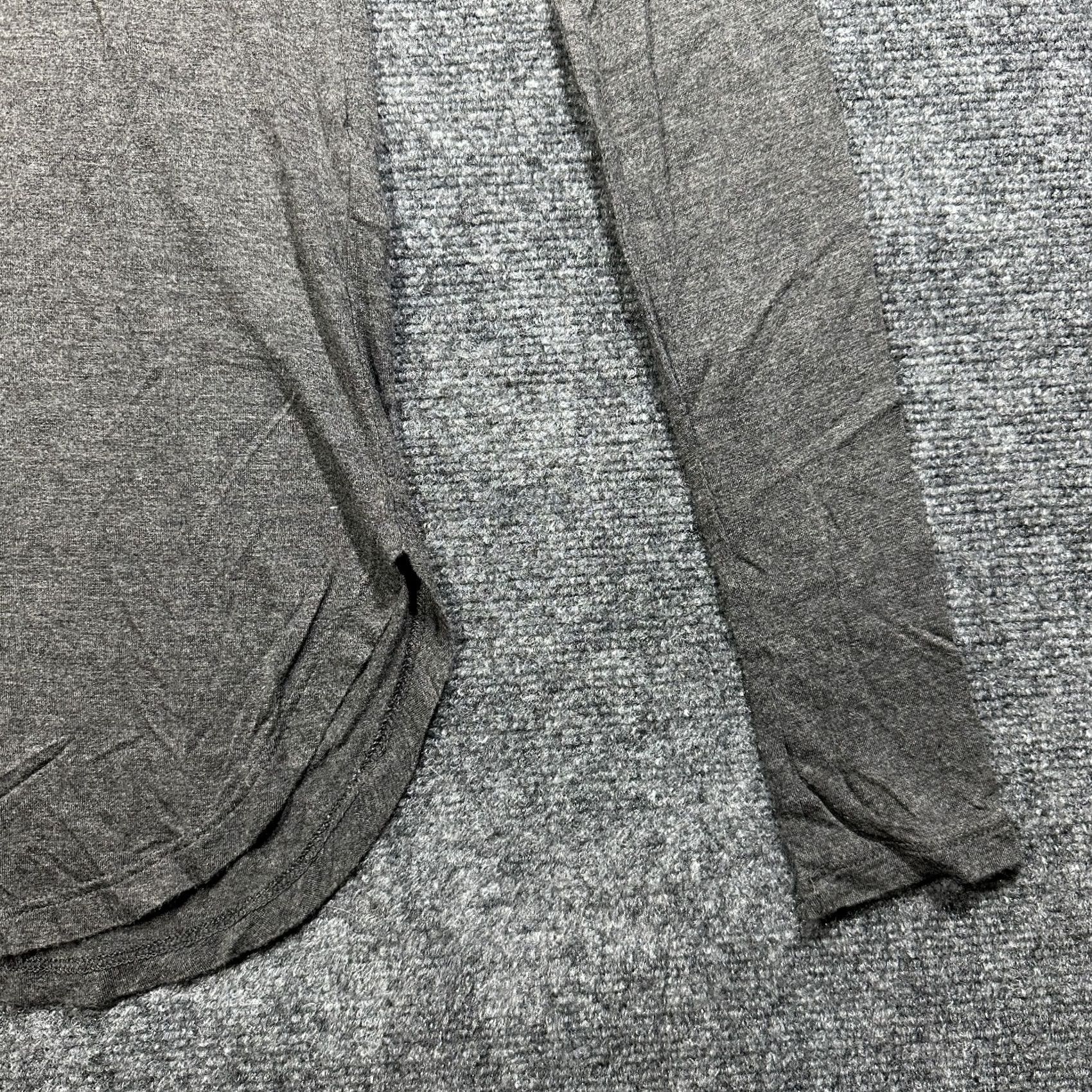 Banana Republic Banana Republic Womens Small Gray Cotton Stretch Long Sleeve Tee Curved Hem Size S / US 4 / IT 40 - 3 Thumbnail