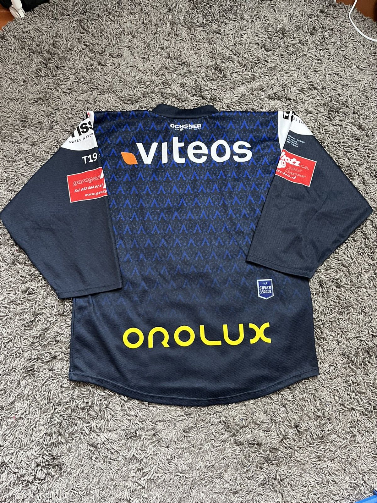 Vintage HCC La Chaux-de-Fonds Ochsner Hockey Jersey Size L Size US L / EU 52-54 / 3 - 6 Thumbnail