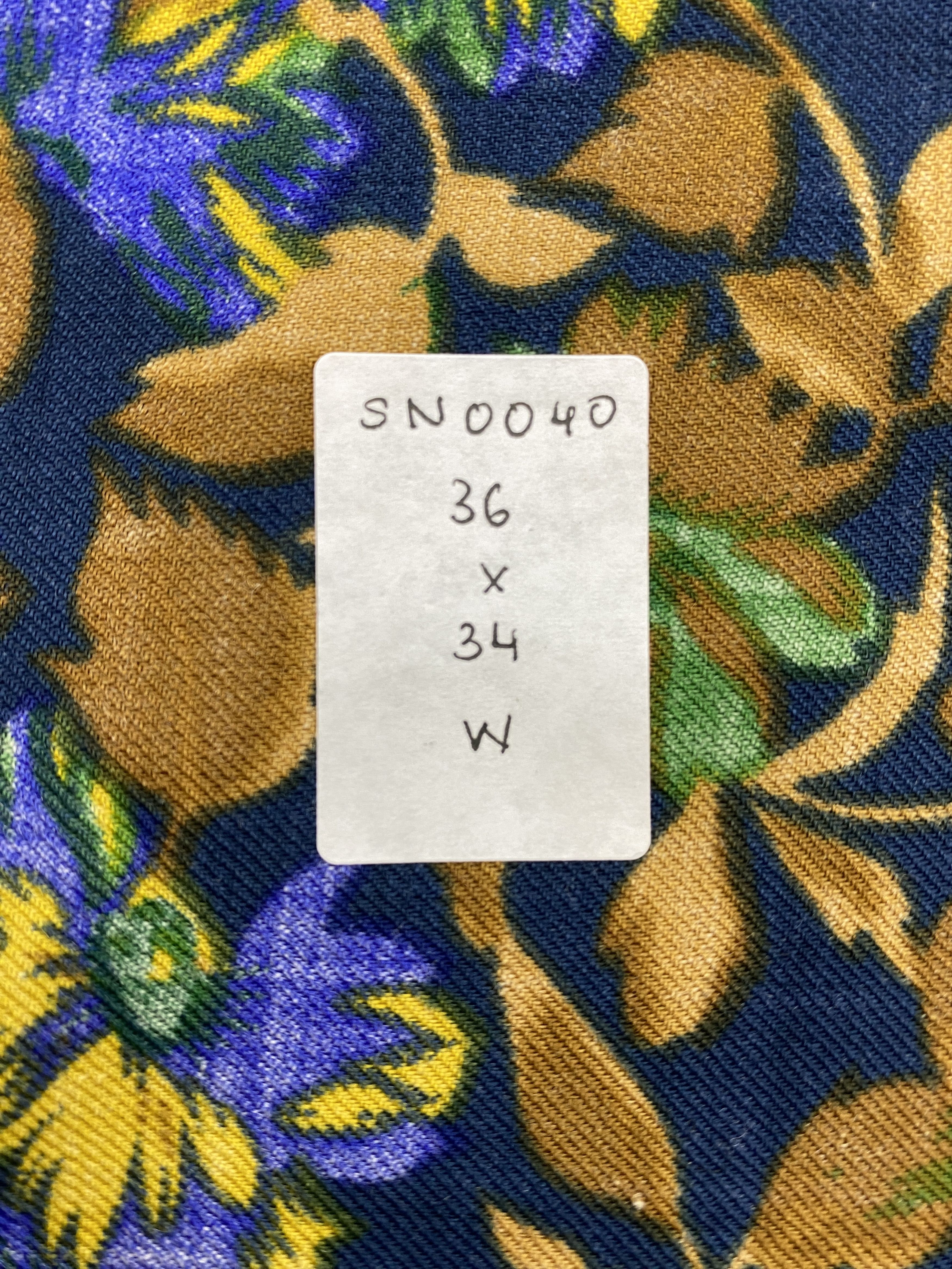Vintage Ceorcesrech Wool Shawl Babushka head Scarf SN0040 Size ONE SIZE - 8 Thumbnail