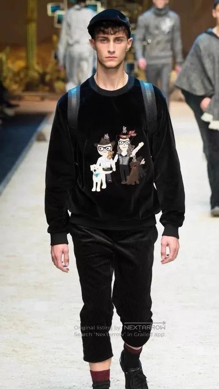Dolce & Gabbana Black Velvet Sweater for Men. Size US M / EU 48-50 / 2 - 1 Thumbnail