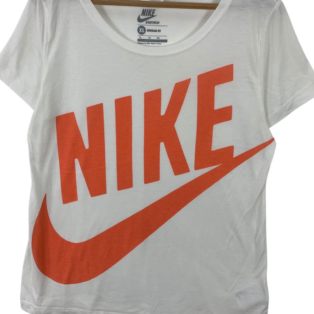 Nike NIKE SPORTSWEAR Swoosh Logo Regular Fit Tee Shirt Top Size XL / US 12-14 / IT 48-50 - 3 Thumbnail