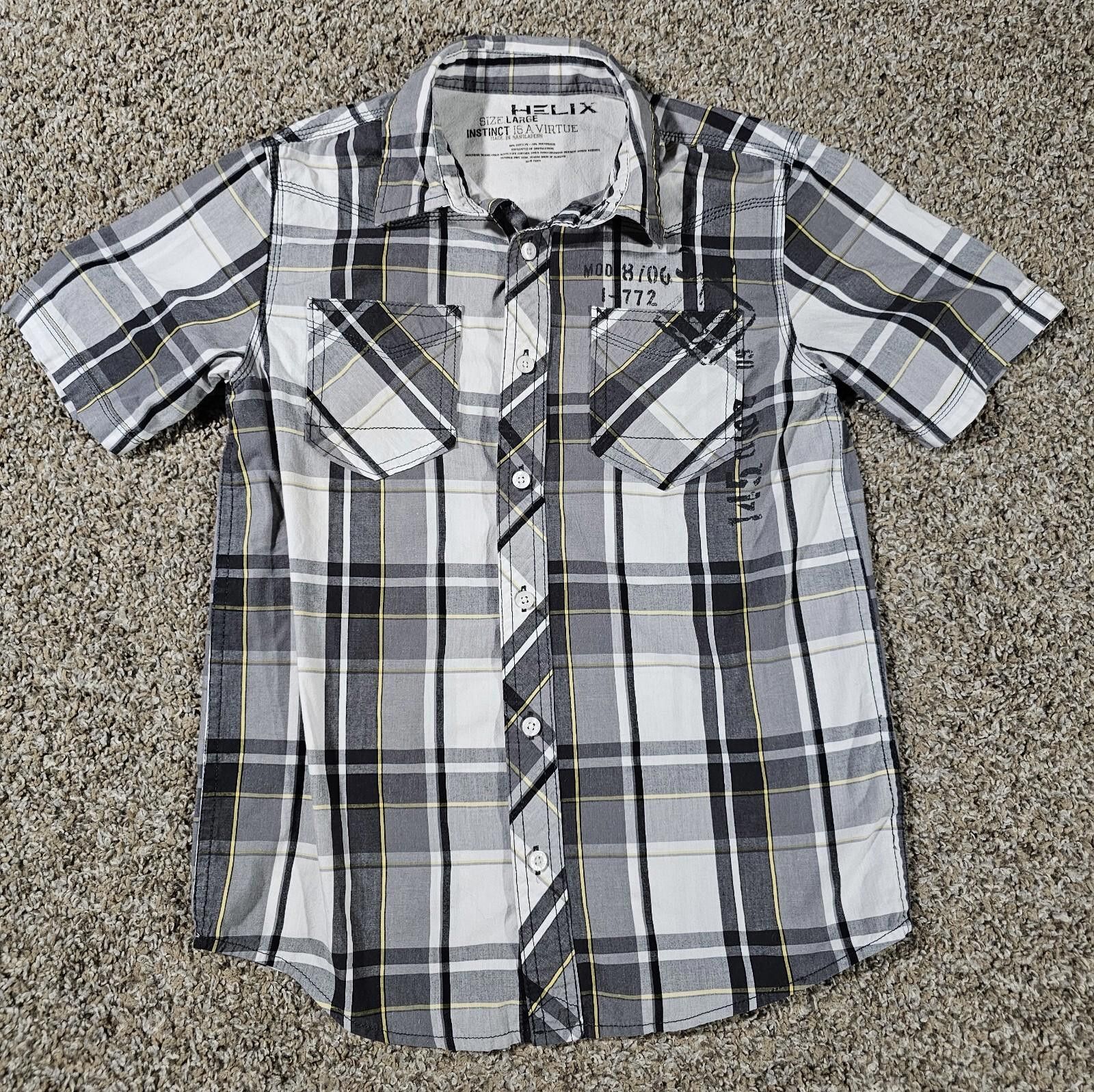 Helix Helix Boys Short Sleeve Large Double Pocket Plaid Gray Size US L / EU 52-54 / 3 - 1 Thumbnail