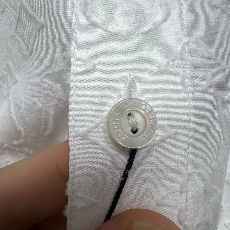 Louis Vuitton Louis Vuitton White Full Embroidered LOGO Shirt Size XS / US 0-2 / IT 36-38 - 4 Thumbnail