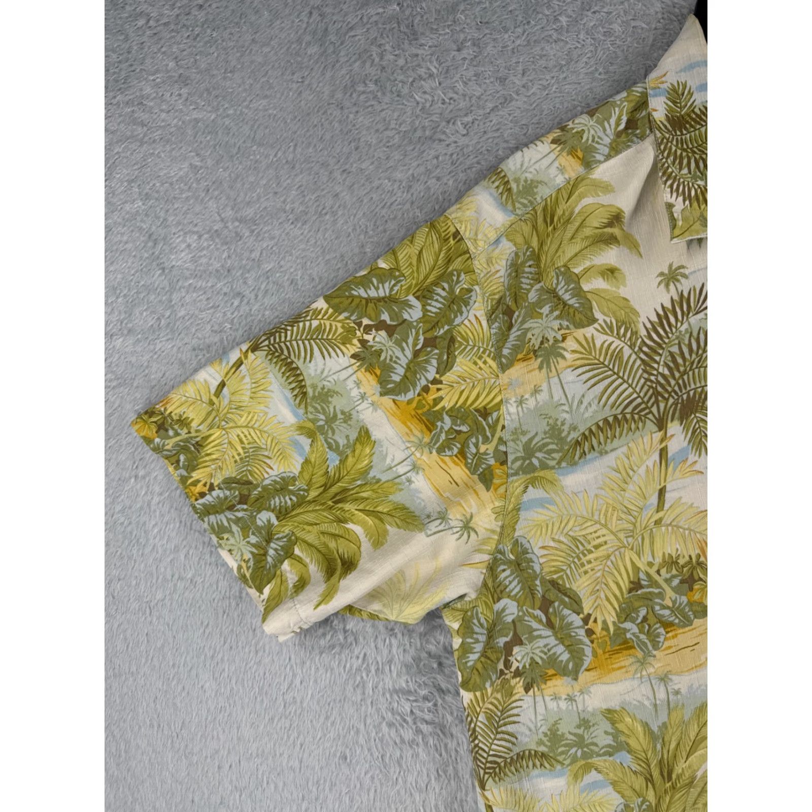 Tommy Bahama Tommy Bahama Shirt Men XL Green Palm Island Ocean Silk Hawaiian Size US XL / EU 56 / 4 - 3 Thumbnail