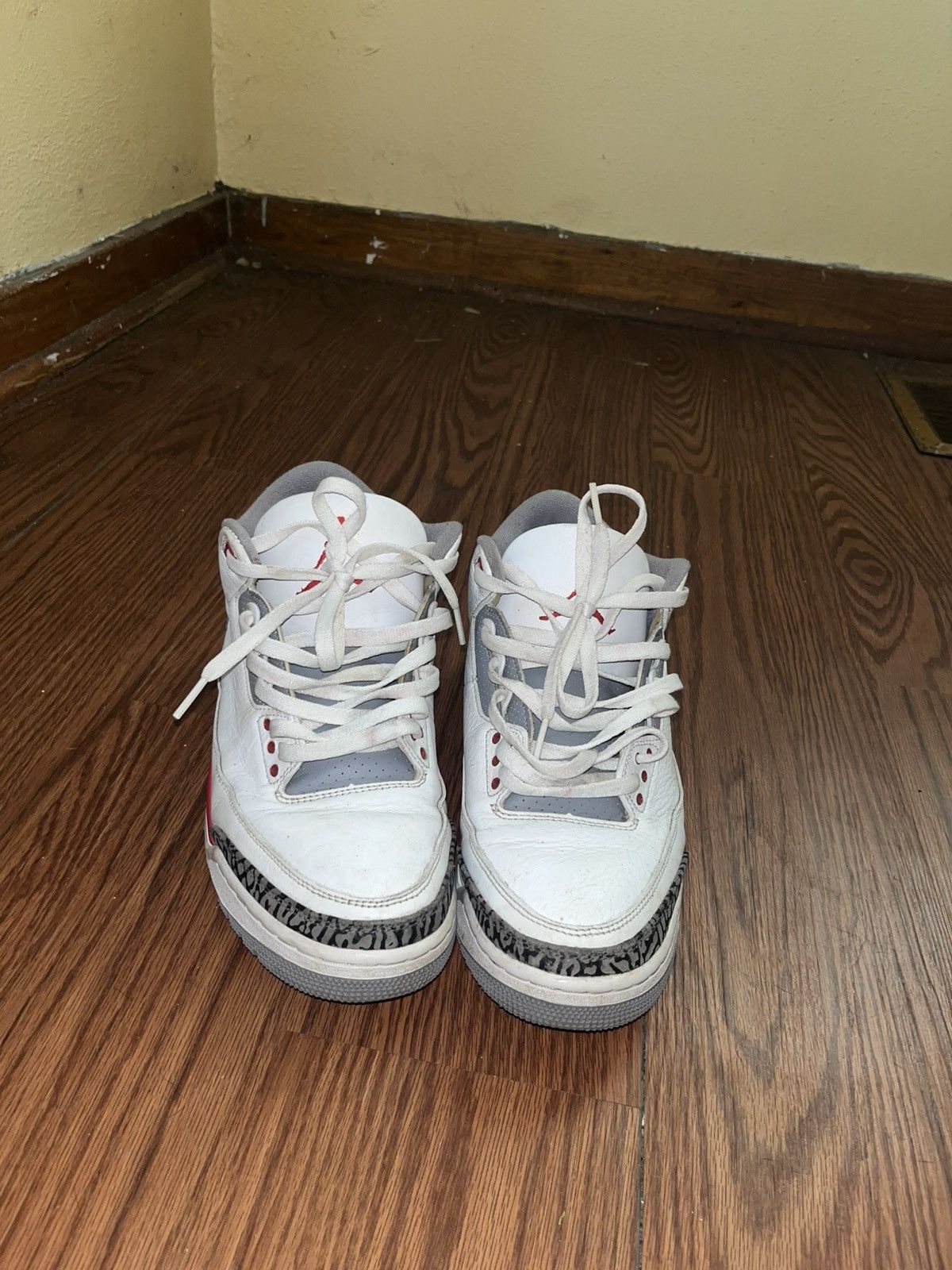 Nike Jordan 3 Fire Red Size US 10 / EU 43 - 5 Thumbnail