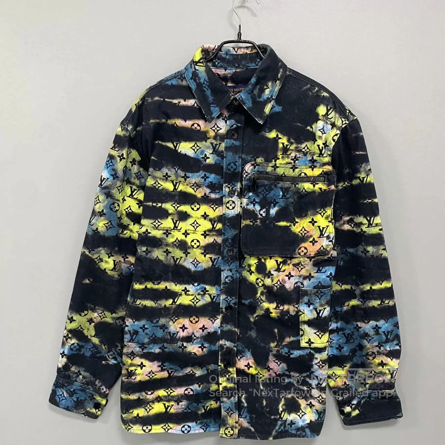 Louis Vuitton Multi Color Button. Size US XS / EU 42 / 0 - 1 Thumbnail