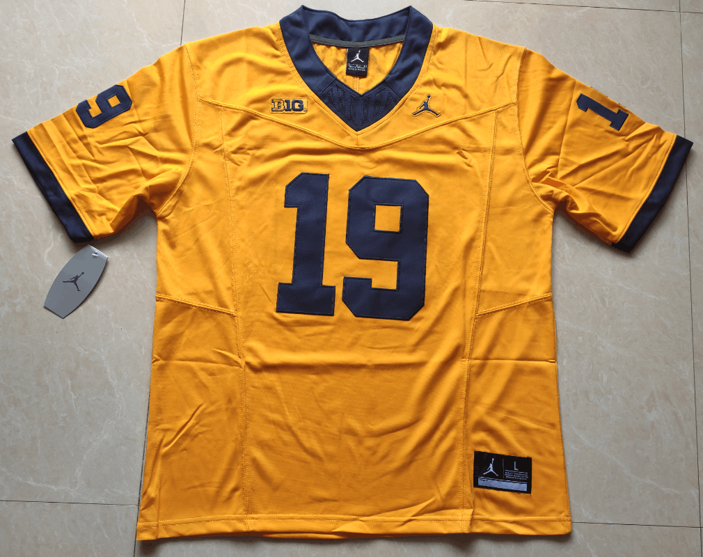 Other Men's Michigan Wolverines #19 Bryce Underwood Jersey Size US XXL / EU 58 / 5 - 4 Thumbnail