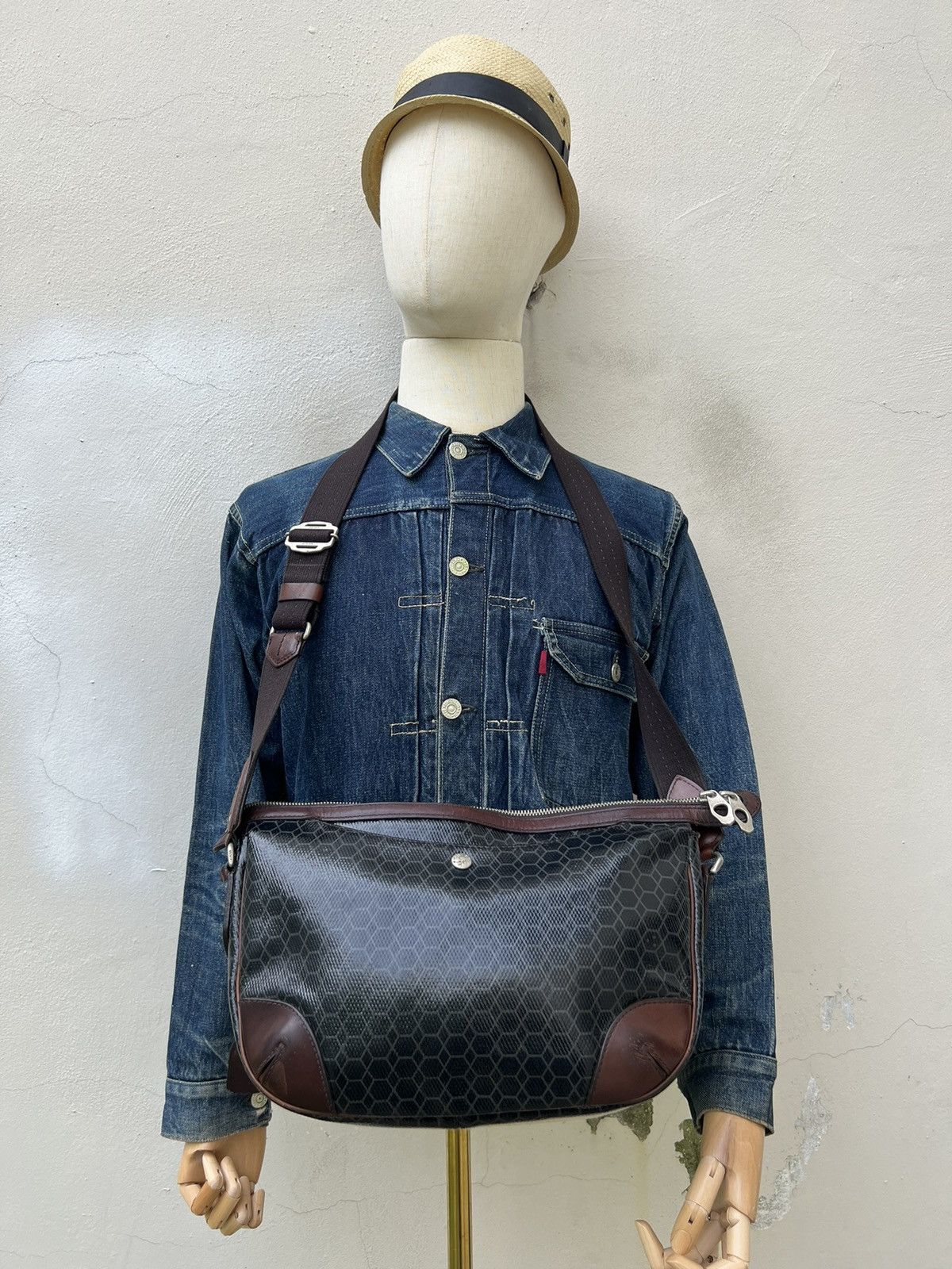 Leather Aniary Japan Hand Made Leather Bag Sling Size ONE SIZE - 5 Thumbnail