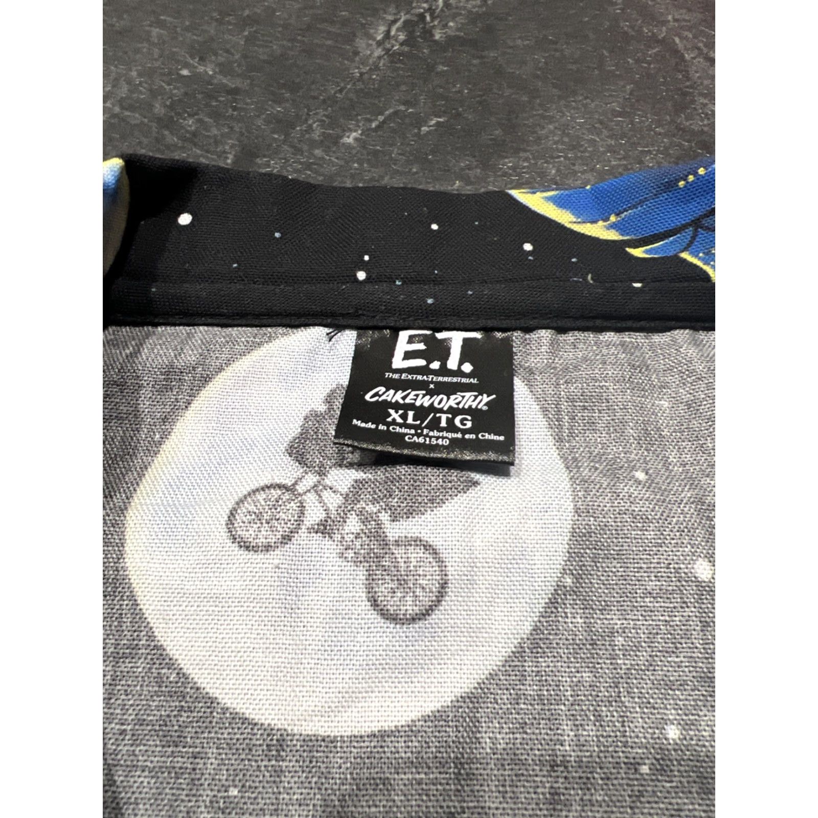 Vintage Cakeworthy E.T. Space Button-Up Shirt XL Black Men Short Sleeve Regular Size Size US XL / EU 56 / 4 - 5 Thumbnail