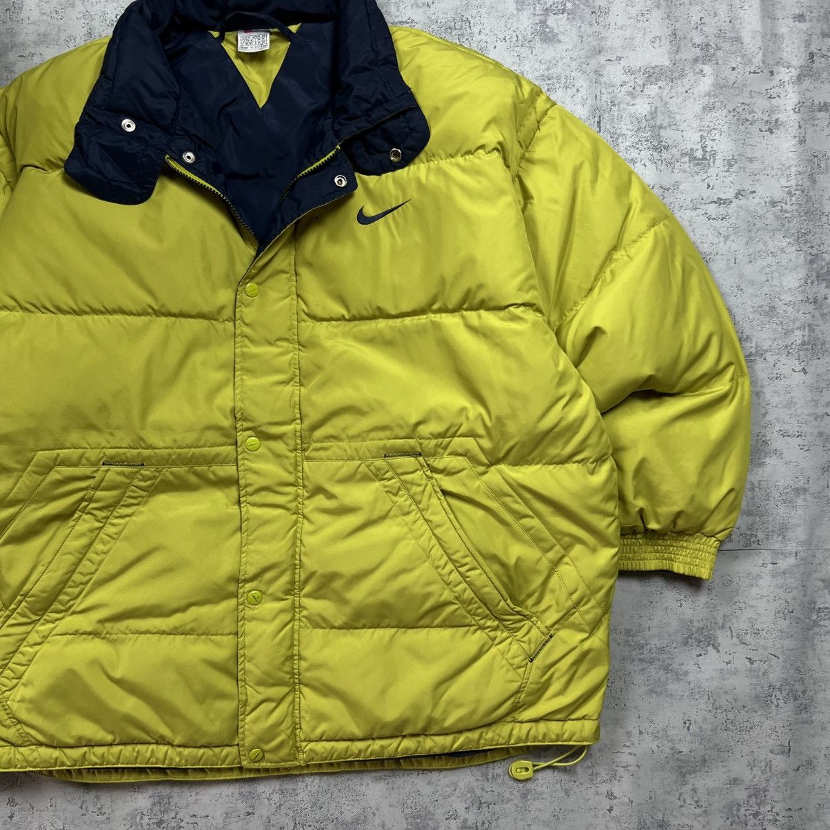 Nike 90s NIKE BIG SWOOSH VINTAGE Y2K OVERSIZED PUFFER DOWN JACKET Size US XL / EU 56 / 4 - 4 Thumbnail