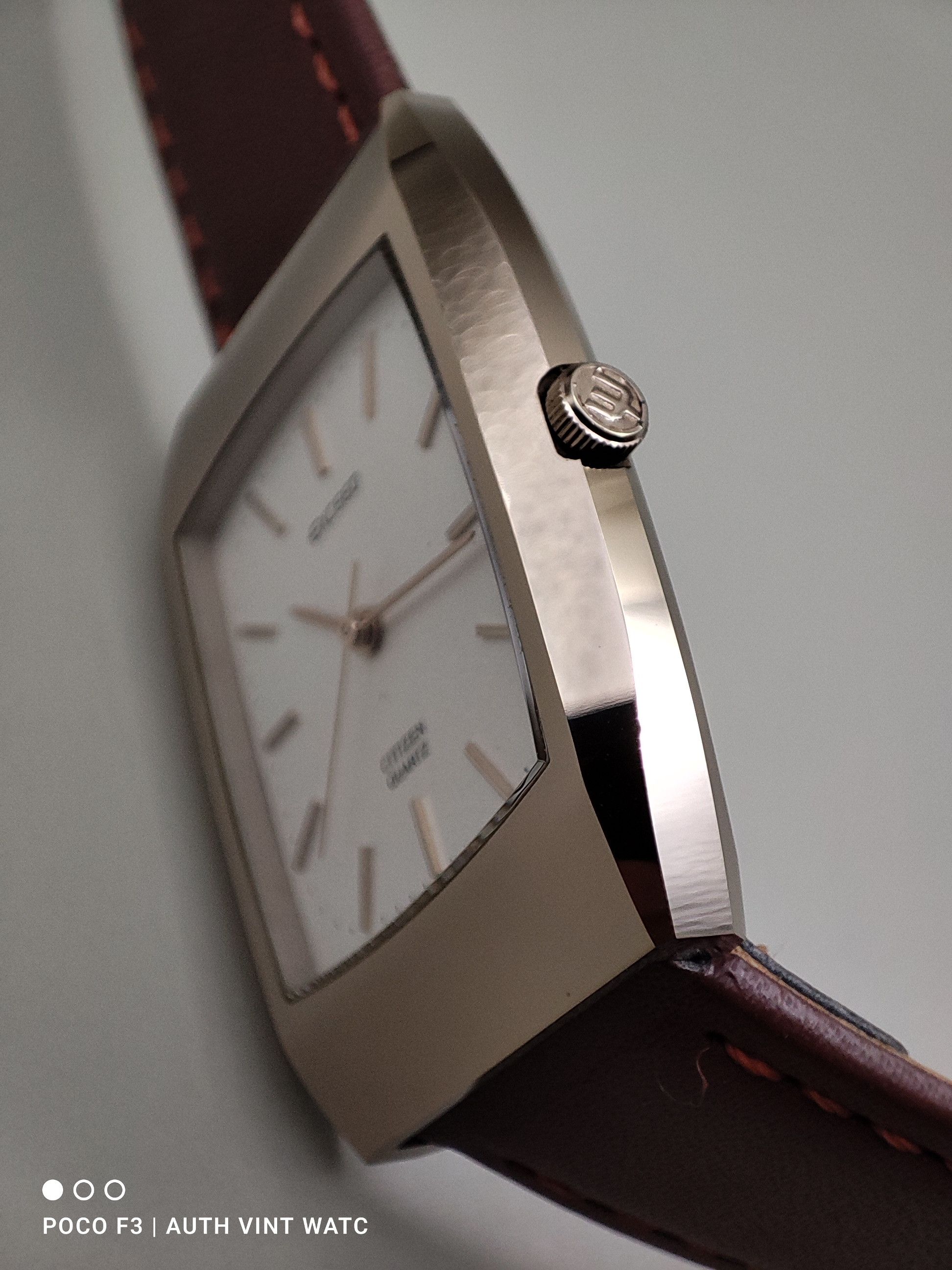 Citizen Authentic Vintage Citizen Exceed UHAG Case Ladies Size ONE SIZE - 3 Thumbnail