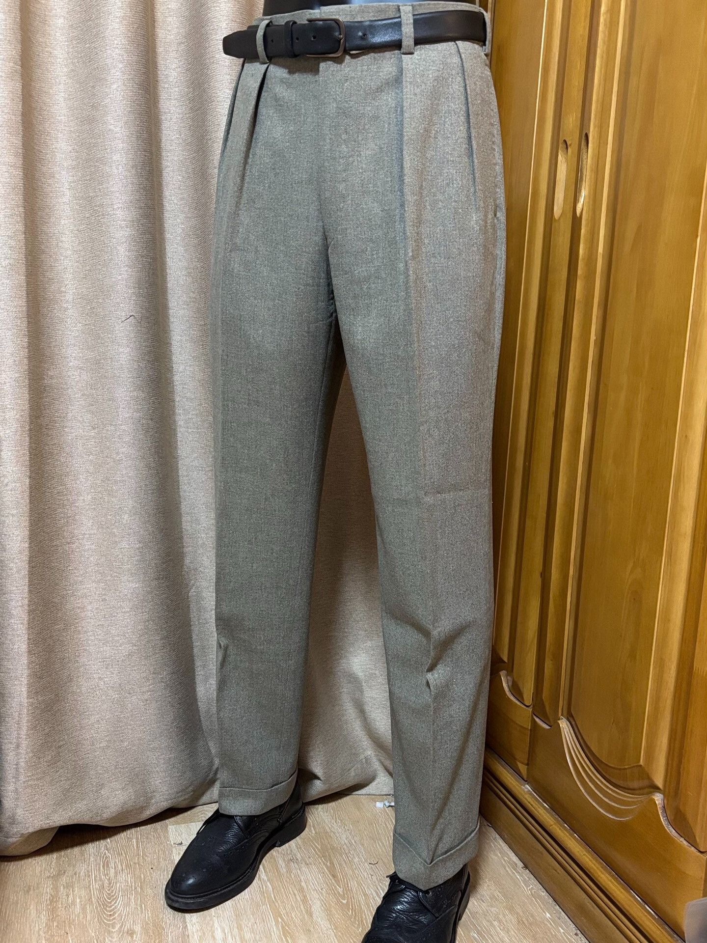 J. Press JPRESS Sage Green Wool Dress Pants Size 28" / US 6 / IT 42 - 1 Thumbnail