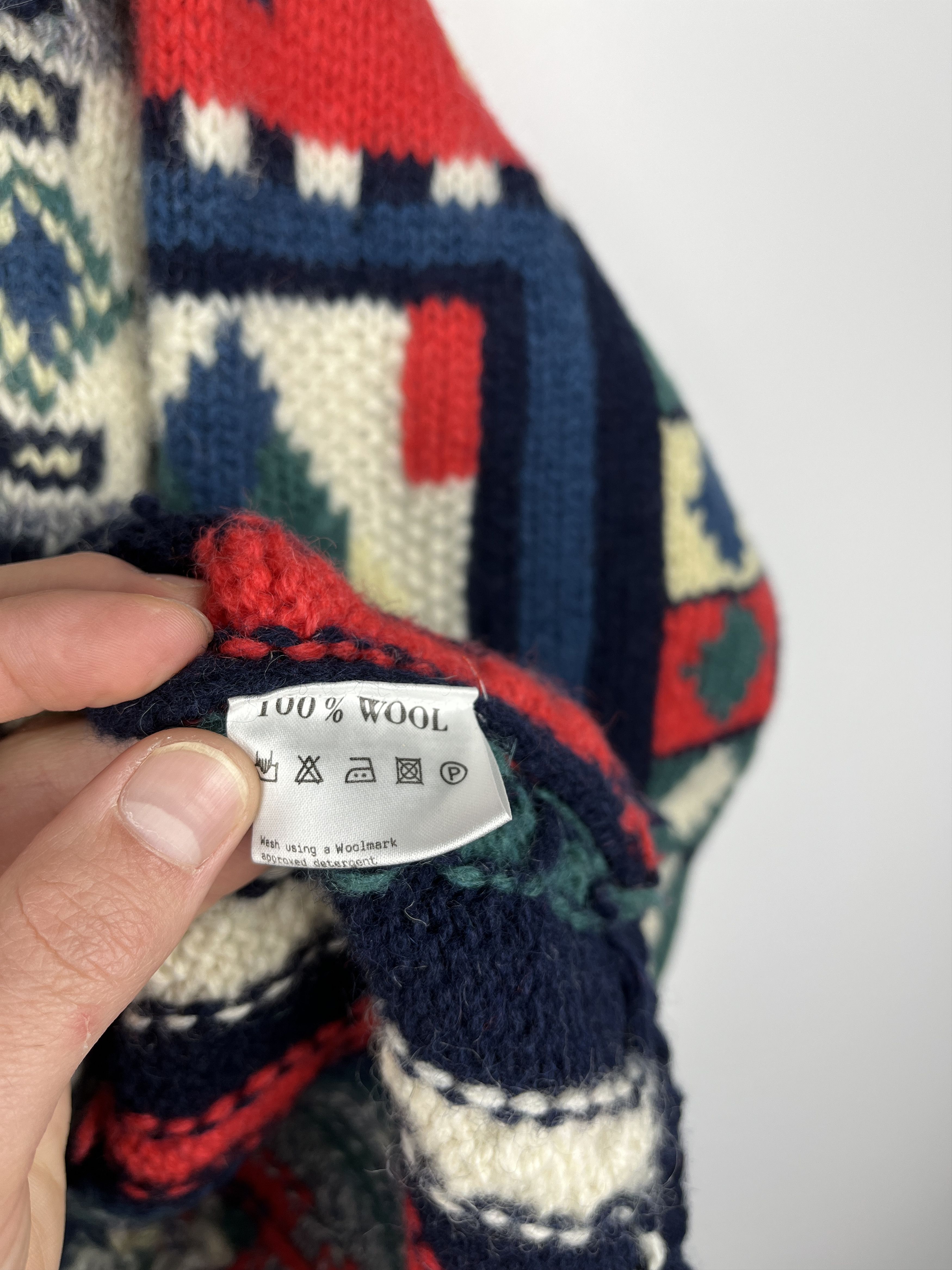Vintage PACO Geometric Abstract Wool Knit Sweater Size S/M Christmas Size US S / EU 44-46 / 1 - 9 Thumbnail