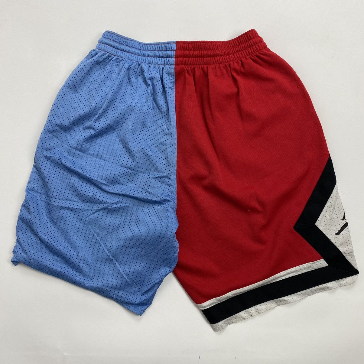Nike Nike jordan short pants Size US 30 / EU 46 - 2 Thumbnail