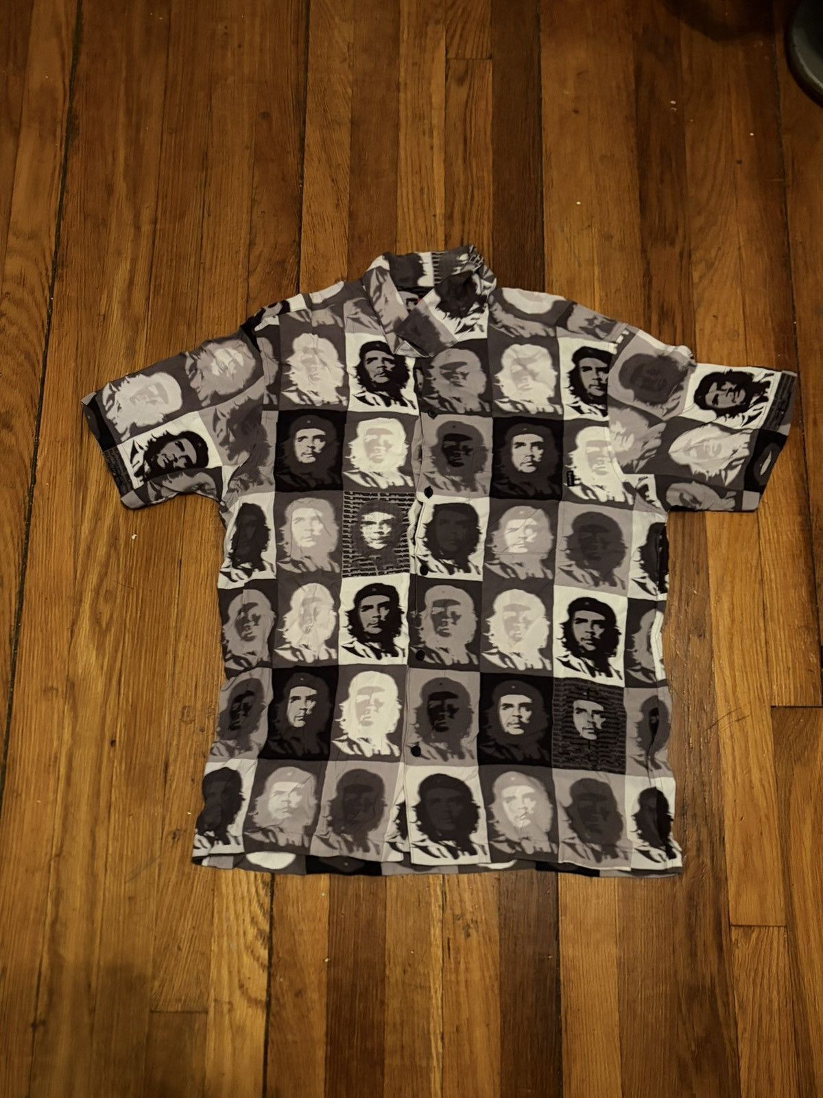 Supreme Supreme Che Guevara button up Size US M / EU 48-50 / 2 - 1 Thumbnail