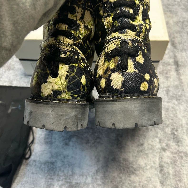 Givenchy Givenchy Distressed floral painted boots Size US 8 / EU 41 - 4 Thumbnail