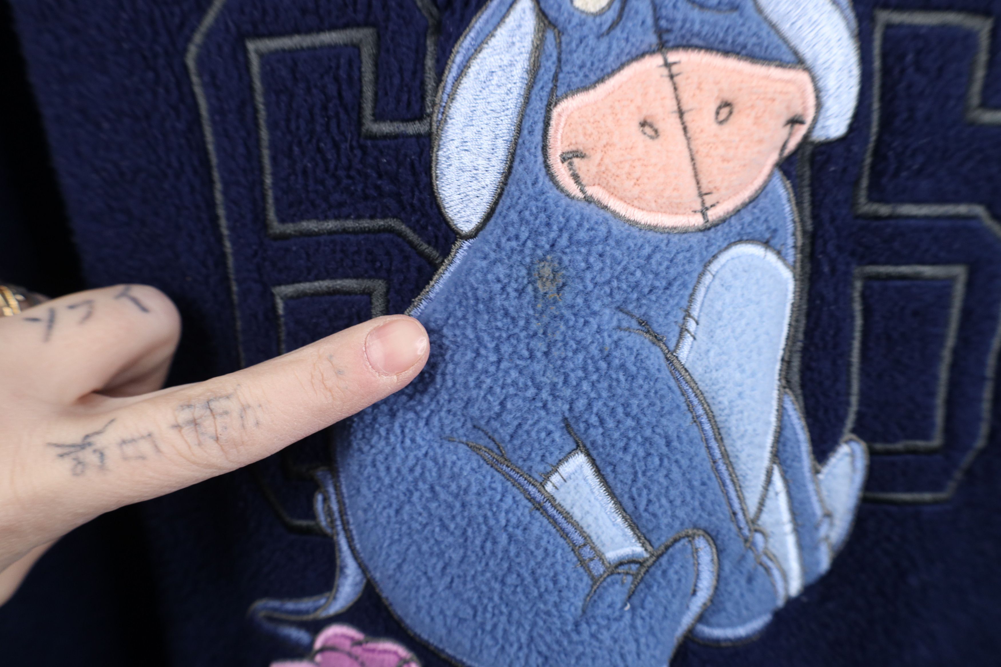 Disney Vintage 90s Disney Winnie the Pooh Fleece Sweatshirt Blue Size M / US 6-8 / IT 42-44 - 5 Thumbnail