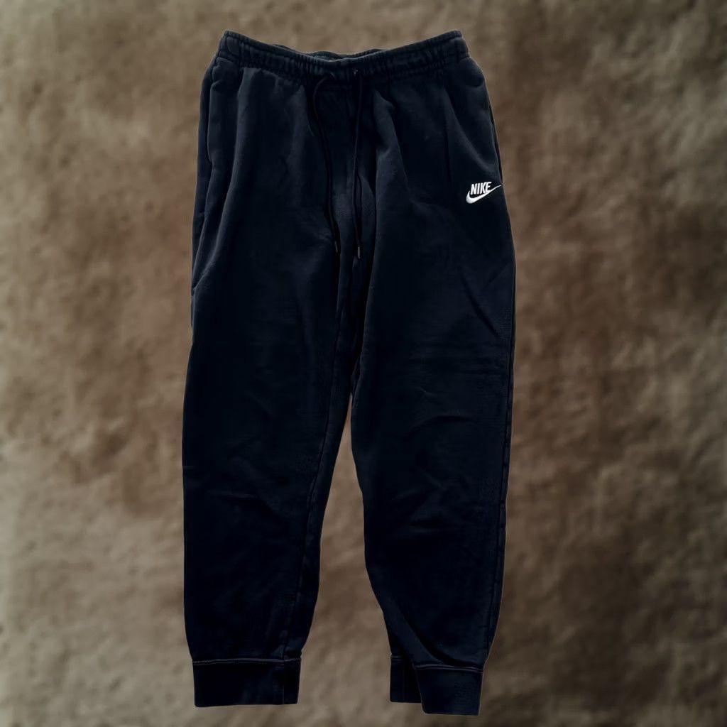 Nike Nike Black Fleece Jogger Pants Women’s Size M Tapered Inseam 27 in Pockets Logo Athleisure Sports Size 32" / US 10 / IT 46 - 1 Thumbnail
