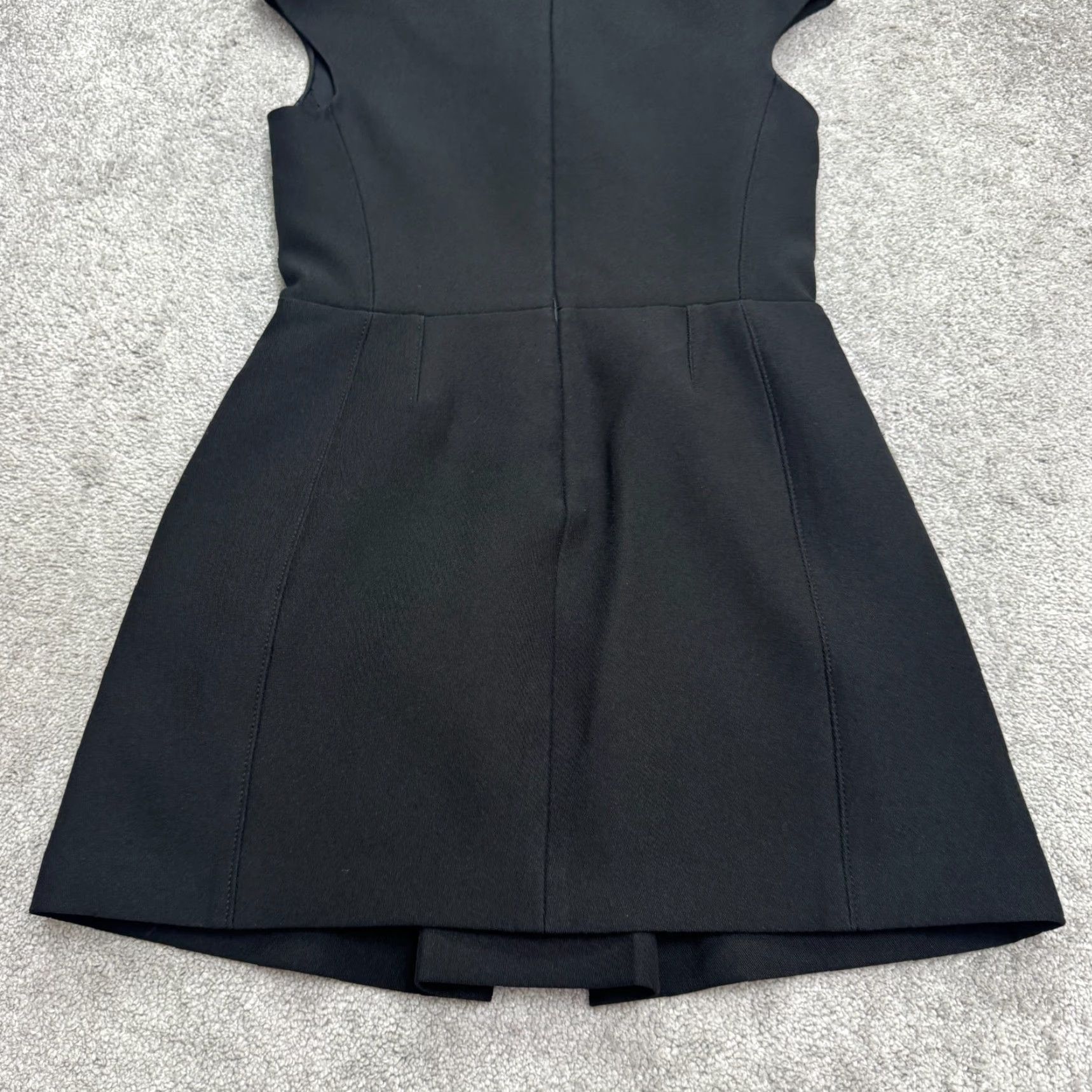 Vince Vince Dress Women Black Cap Sleeve Knit Fit & Flare Knee Length 8 LBD Classic Office Casual Seasonal Mens? Girls? Size M / US 6-8 / IT 42-44 - 5 Thumbnail