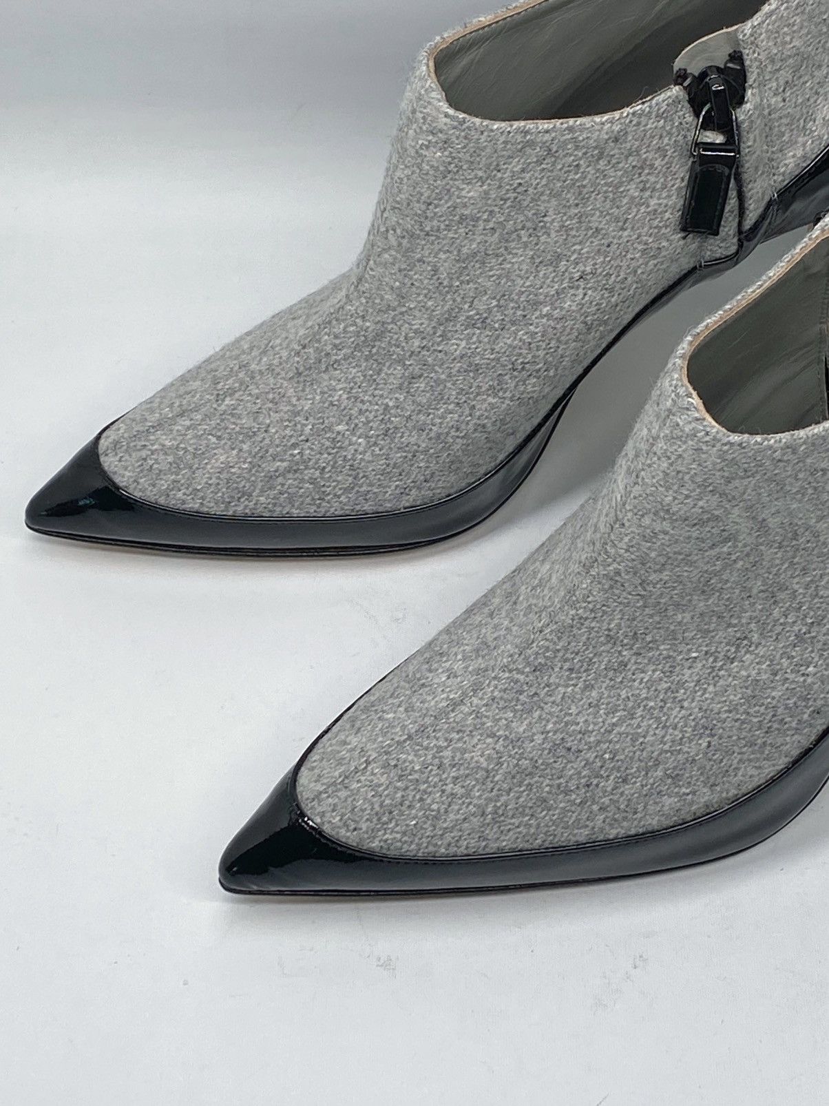 Manolo Blahnik Manolo Blahnik Archepla Wool-Blend Booties size 38 Size US 8 / IT 38 - 4 Thumbnail