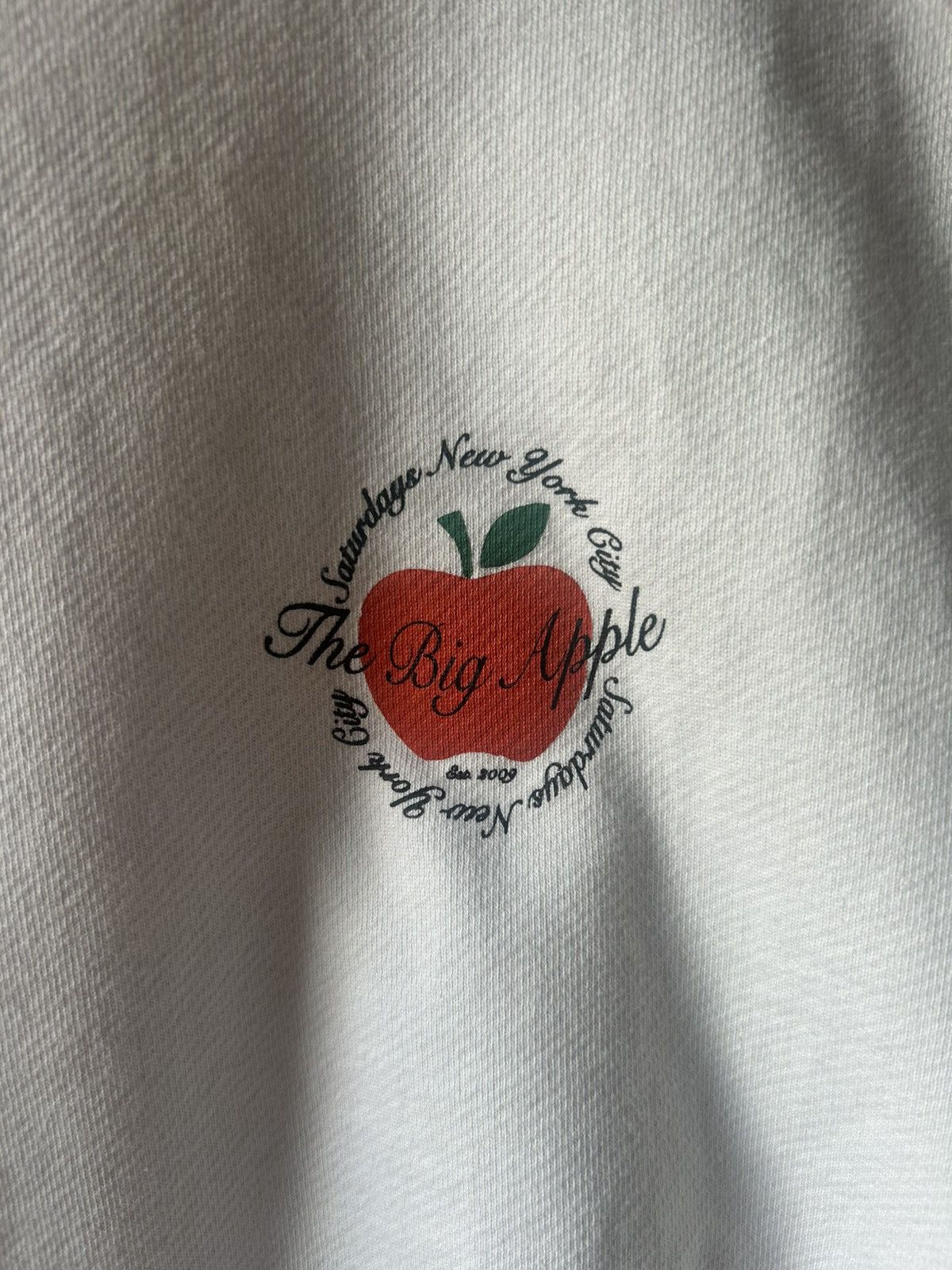Saturdays NYC Saturdays NYC The Big Apple Logo White Sweatshirt Size US XL / EU 56 / 4 - 2 Thumbnail