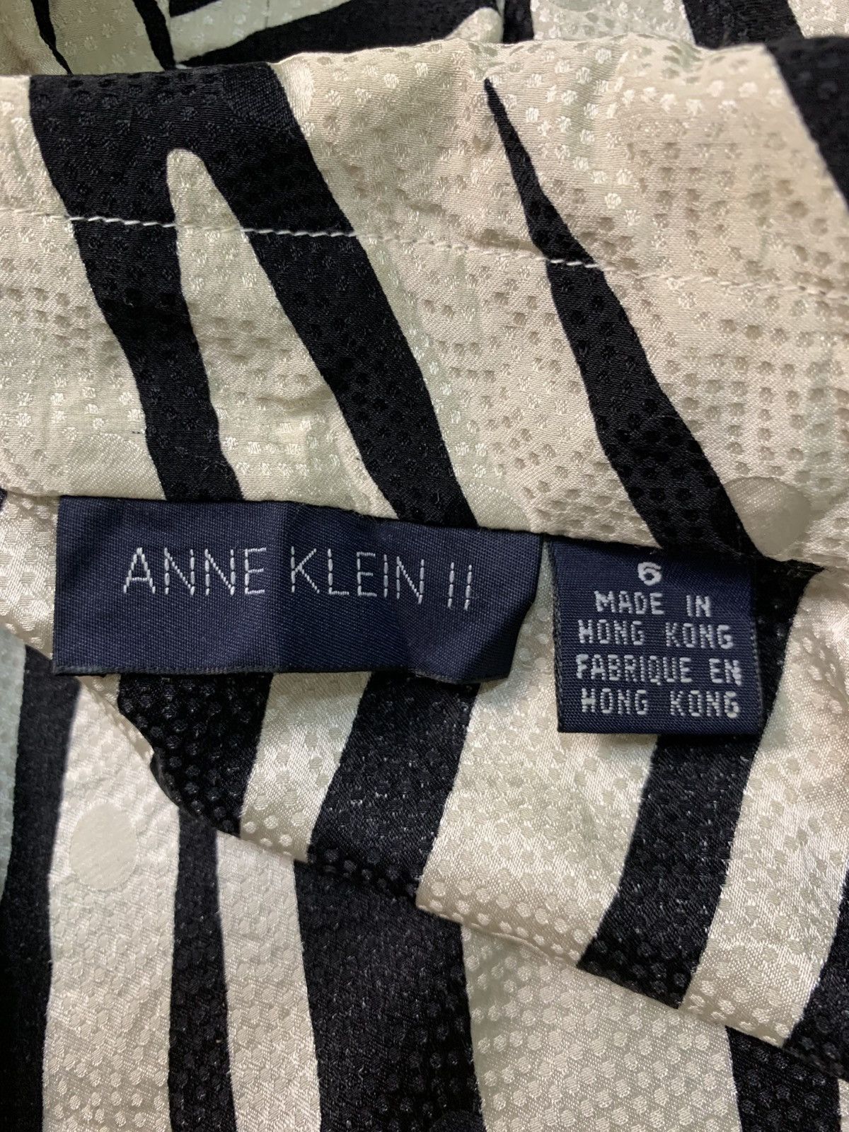 Anne Klein Rare Design Vintage Anne Klein Zebra Print Silk Blouse Size M / US 6-8 / IT 42-44 - 4 Thumbnail