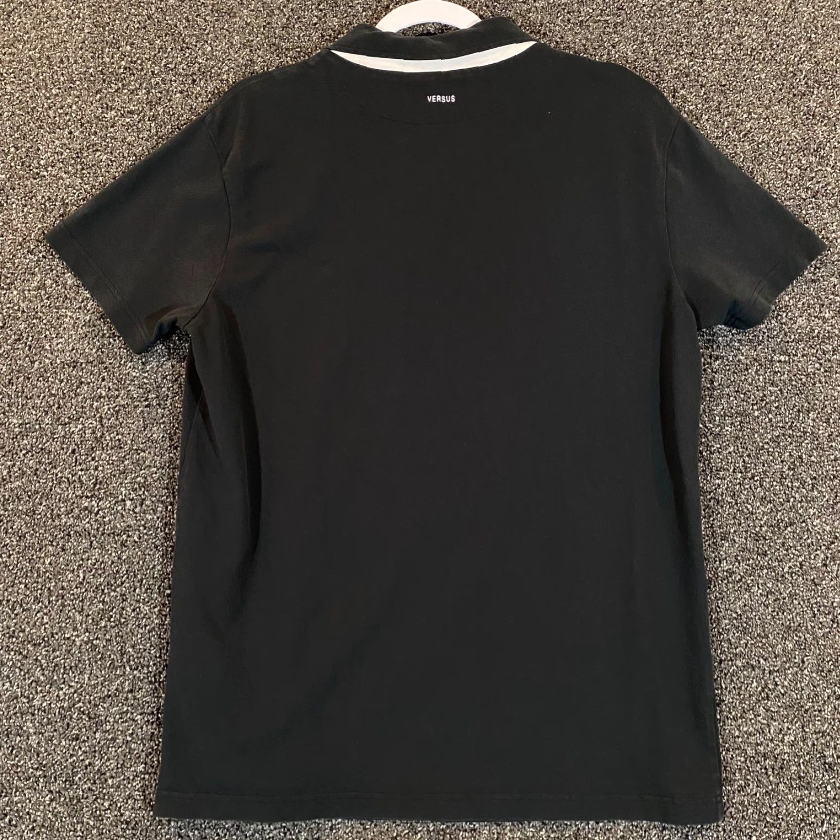 Versace VERSUS Versace Polo Mens M/L Black White Gianni Designer Shirt S/S Buttonless Polo Shirt Men M Black Versace Designer Shirt S/S Buttonless Size US M / EU 48-50 / 2 - 6 Thumbnail