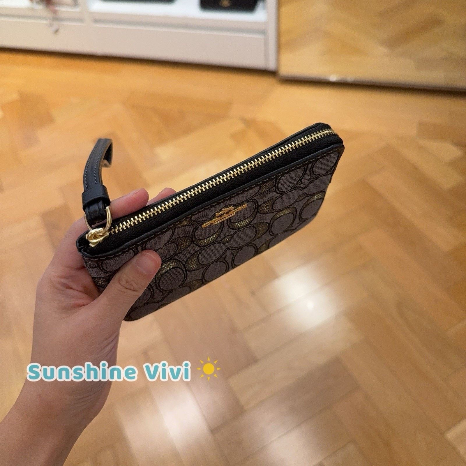 Coach NWT Coach Corner Zip Wristlet Signature CCL22 Charcoal Gold Size ONE SIZE - 2 Thumbnail