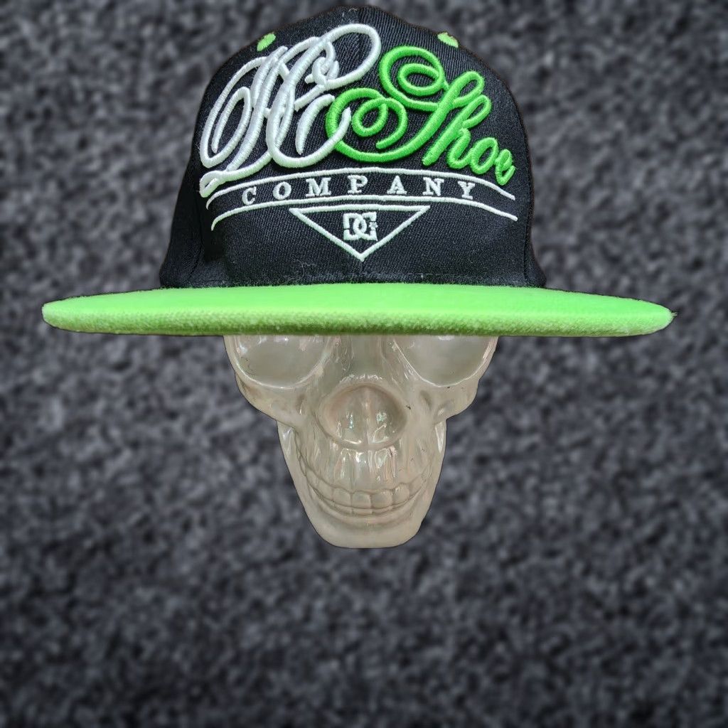 Vintage DC SHOE CO USA Cap Baseball Adjustable Cap Spellout Black /Green Men Baseball Cap Adjustable Black DC Shoes Logo Sports urban skateboard Mens Cap Size ONE SIZE - 1 Thumbnail
