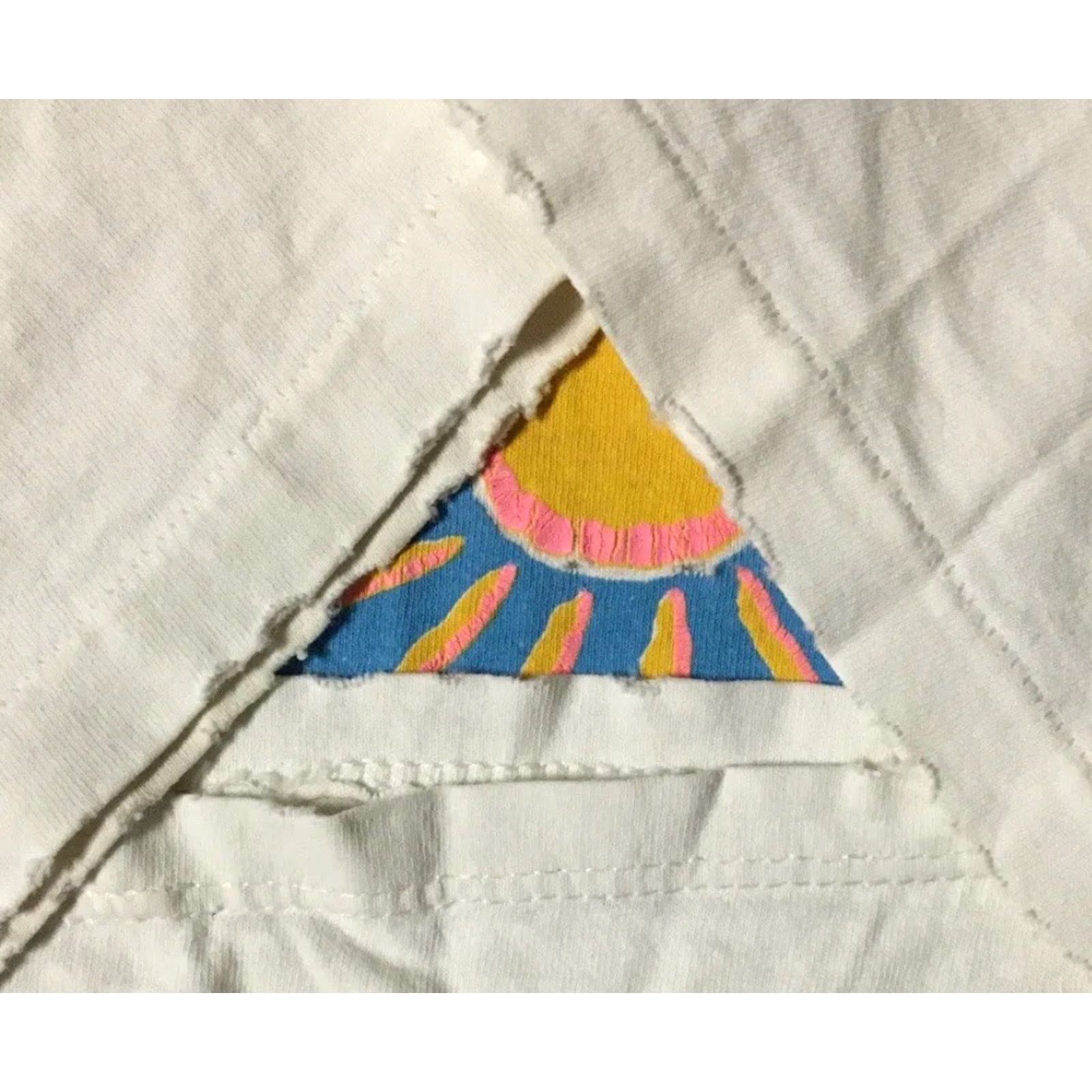Paradise VINTAGE 90s Maui Hawaii Paradise Distress Shirt S White Beach Grunge Surf Art T-Shirt Mens Small Single Stitch Kawaii? Size US S / EU 44-46 / 1 - 3 Thumbnail