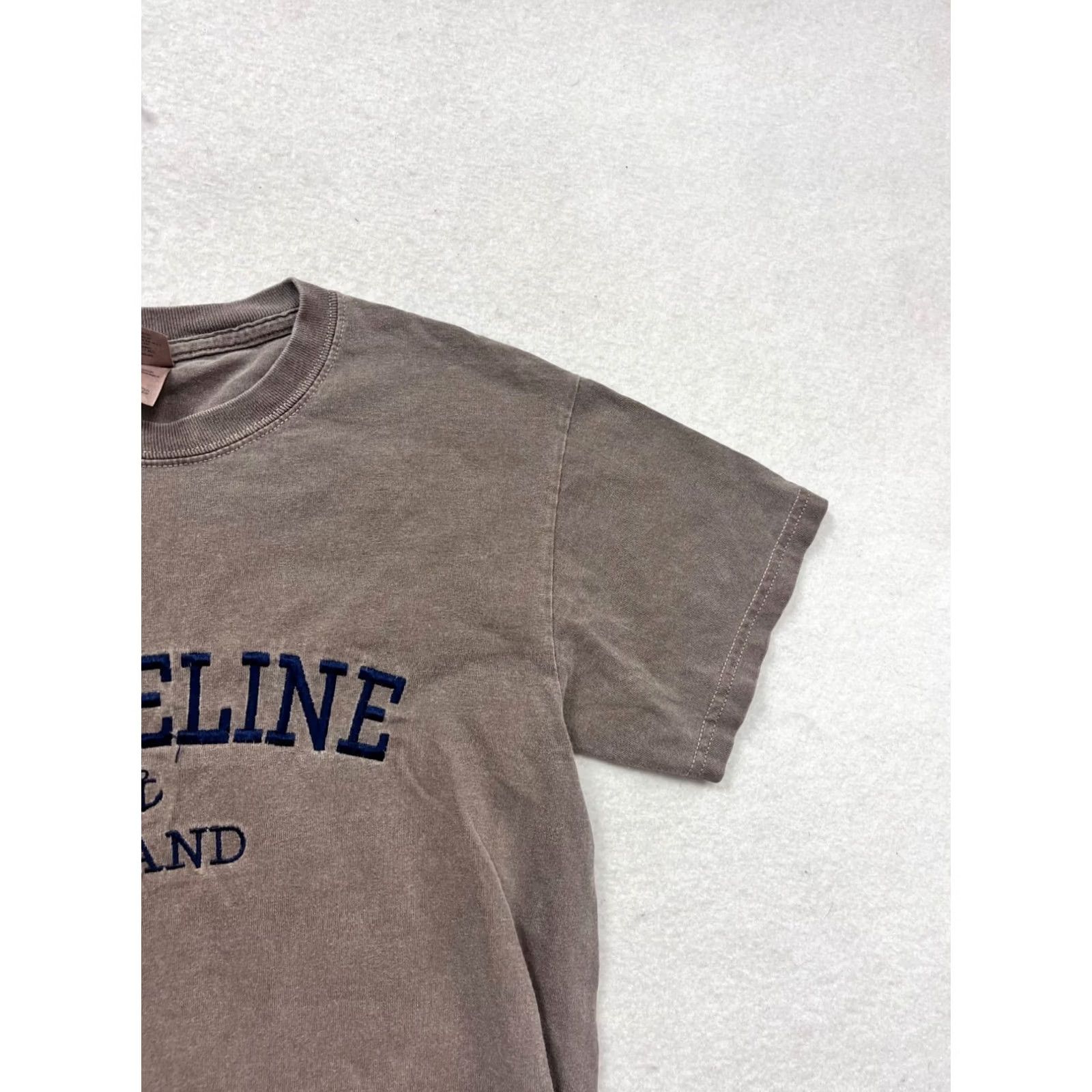 Gildan Madeline Island Graphic T-Shirt Brown S Women's S Cotton Crewneck Short Sleeves Summer Gildan Size US S / EU 44-46 / 1 - 4 Thumbnail