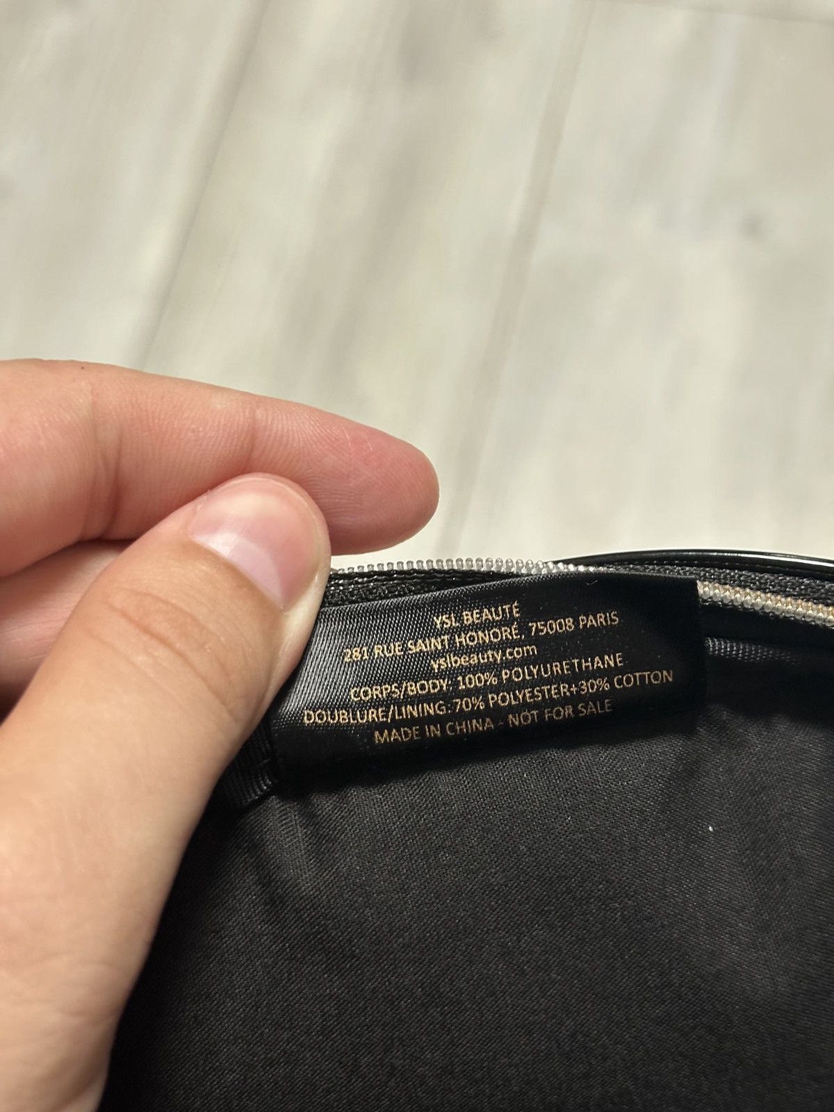 Yves Saint Laurent Yves Saint Laurent YSL beaute small HandBag Size ONE SIZE - 6 Thumbnail