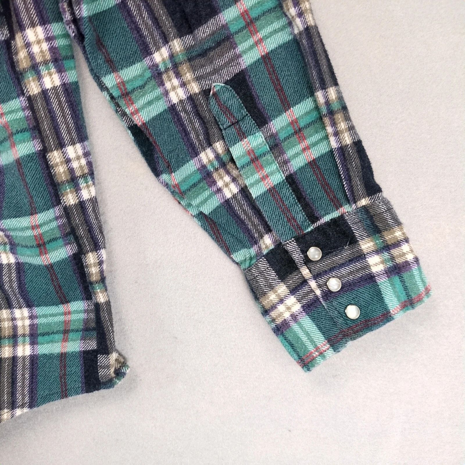 Vintage GFC Trading Co Plaid Flannel Pearl Snap Shirt Men's XL Size US XL / EU 56 / 4 - 5 Thumbnail