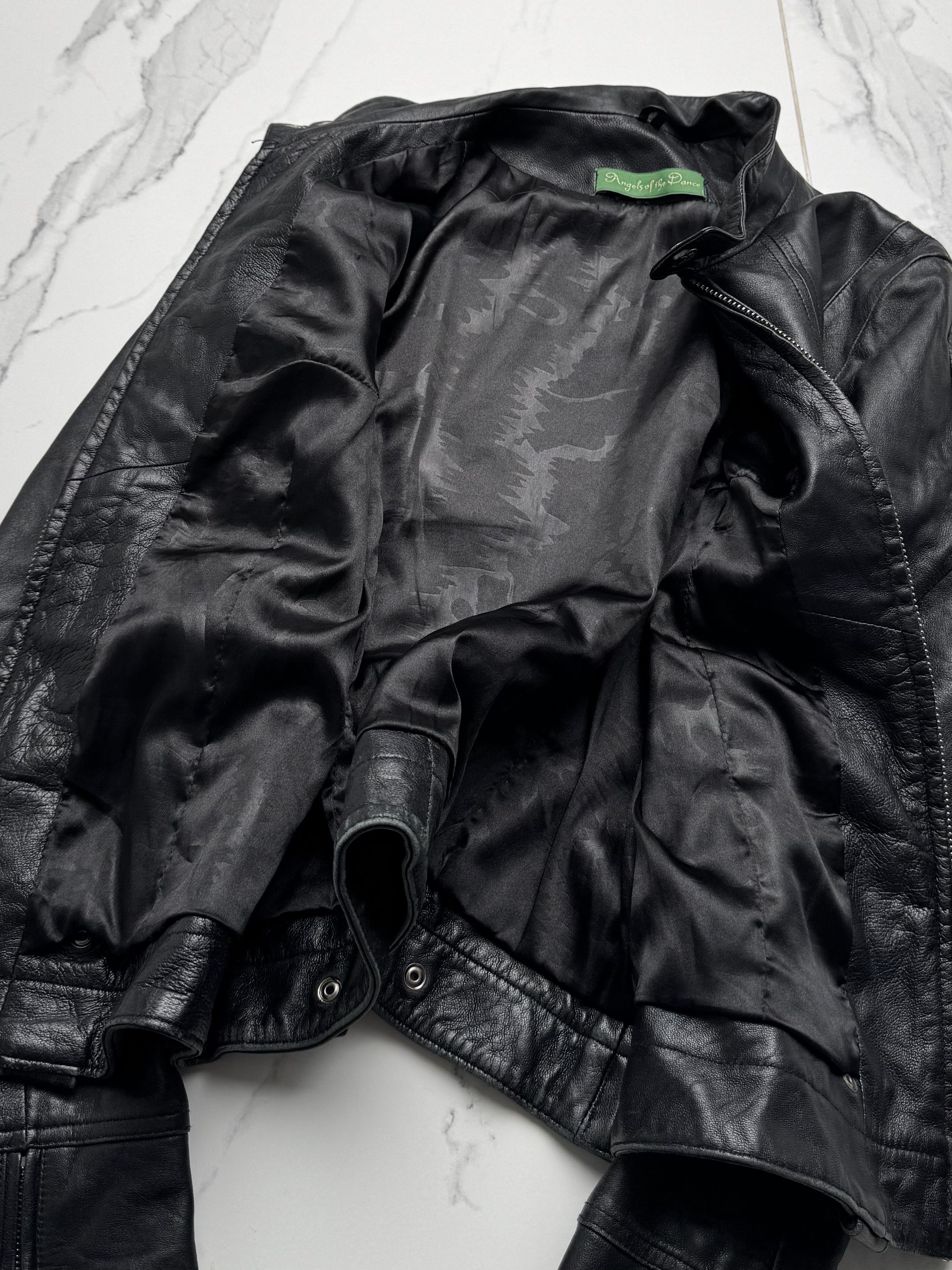 Vintage Vintage Women's Black Leather Biker Jacket Zip Up Fitted Size M / US 6-8 / IT 42-44 - 9 Thumbnail