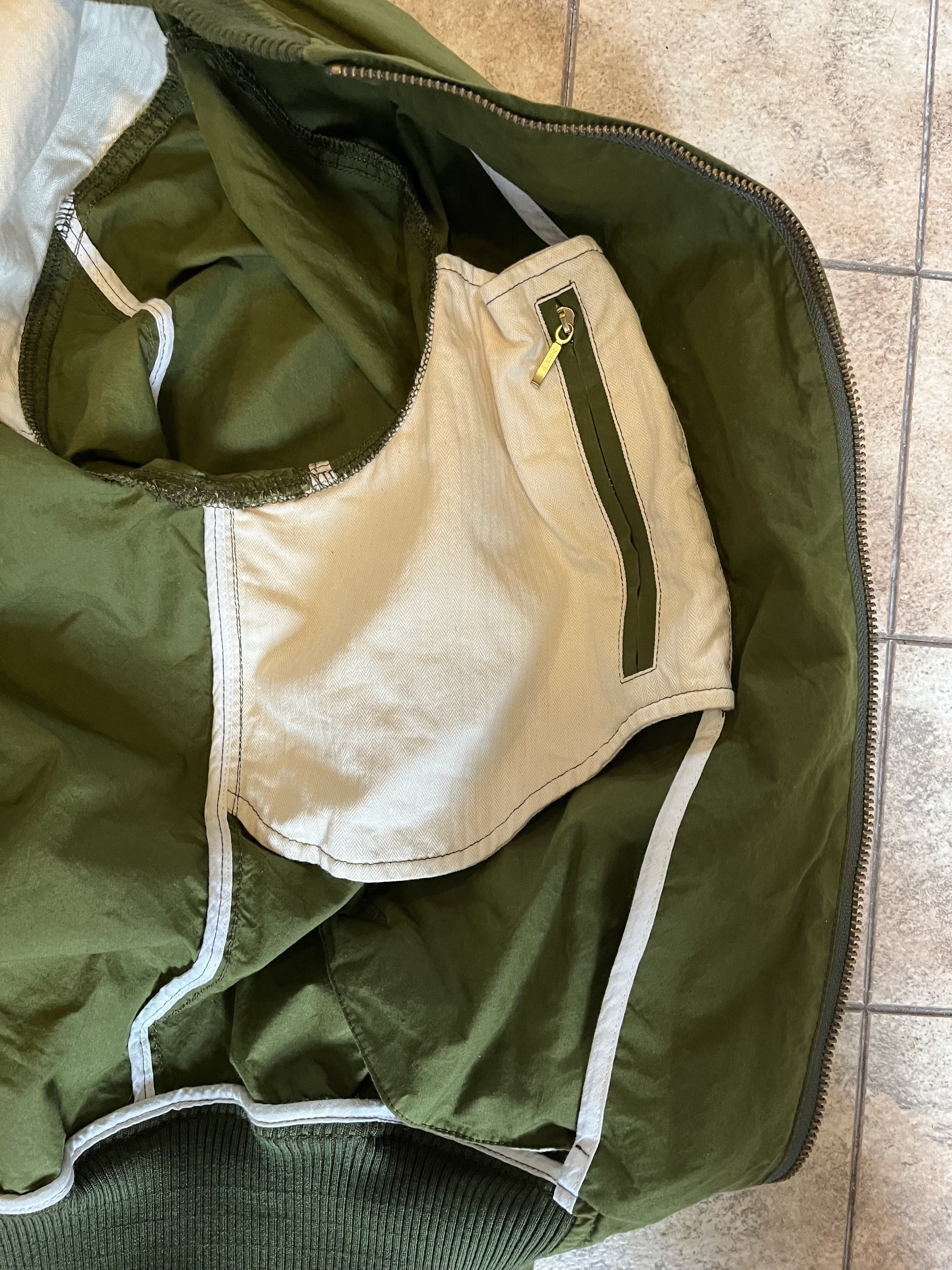 Manifattura Ceccarelli Manifattura Ceccarelli lightweight bomber, 40 Size US M / EU 48-50 / 2 - 5 Thumbnail