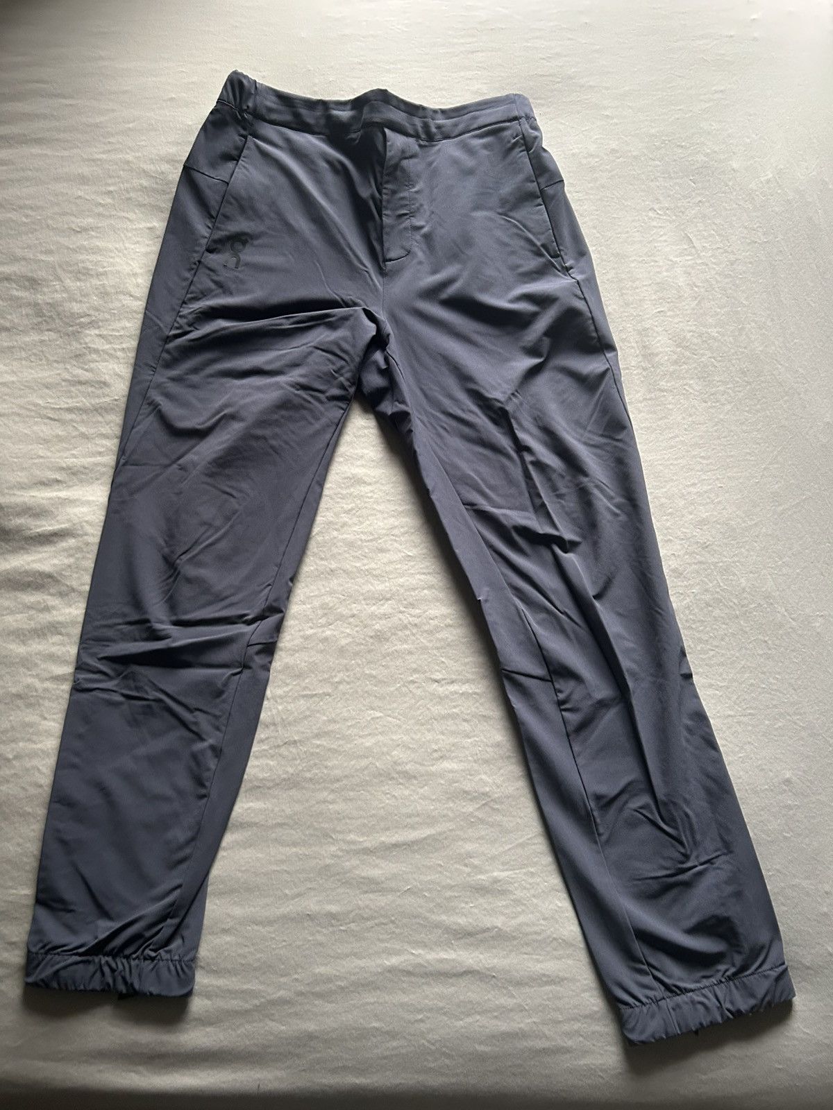 On ON Running Active Pants Size US 32 / EU 48 - 4 Thumbnail