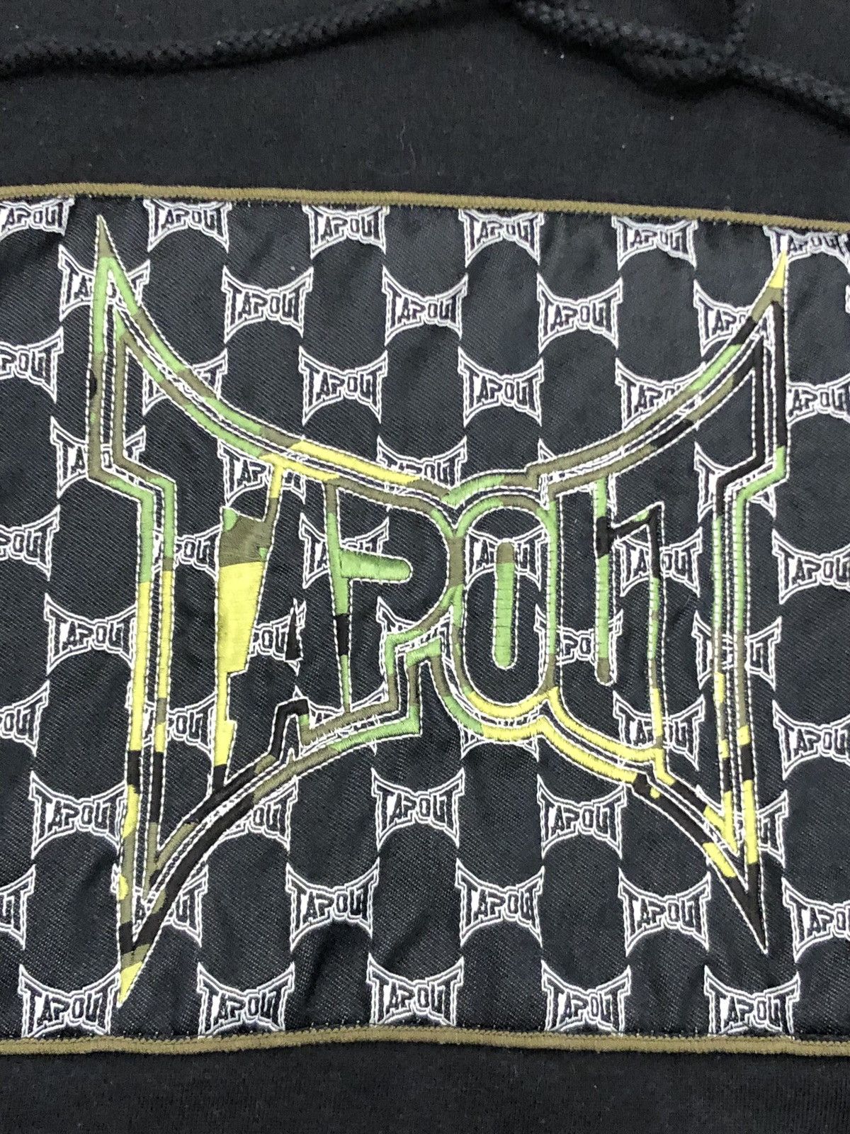 Tapout × Vintage Y2K TapOut MMA Camo Embroidered Hoodie Emo Punk Pinkmancore Size US L / EU 52-54 / 3 - 2 Thumbnail