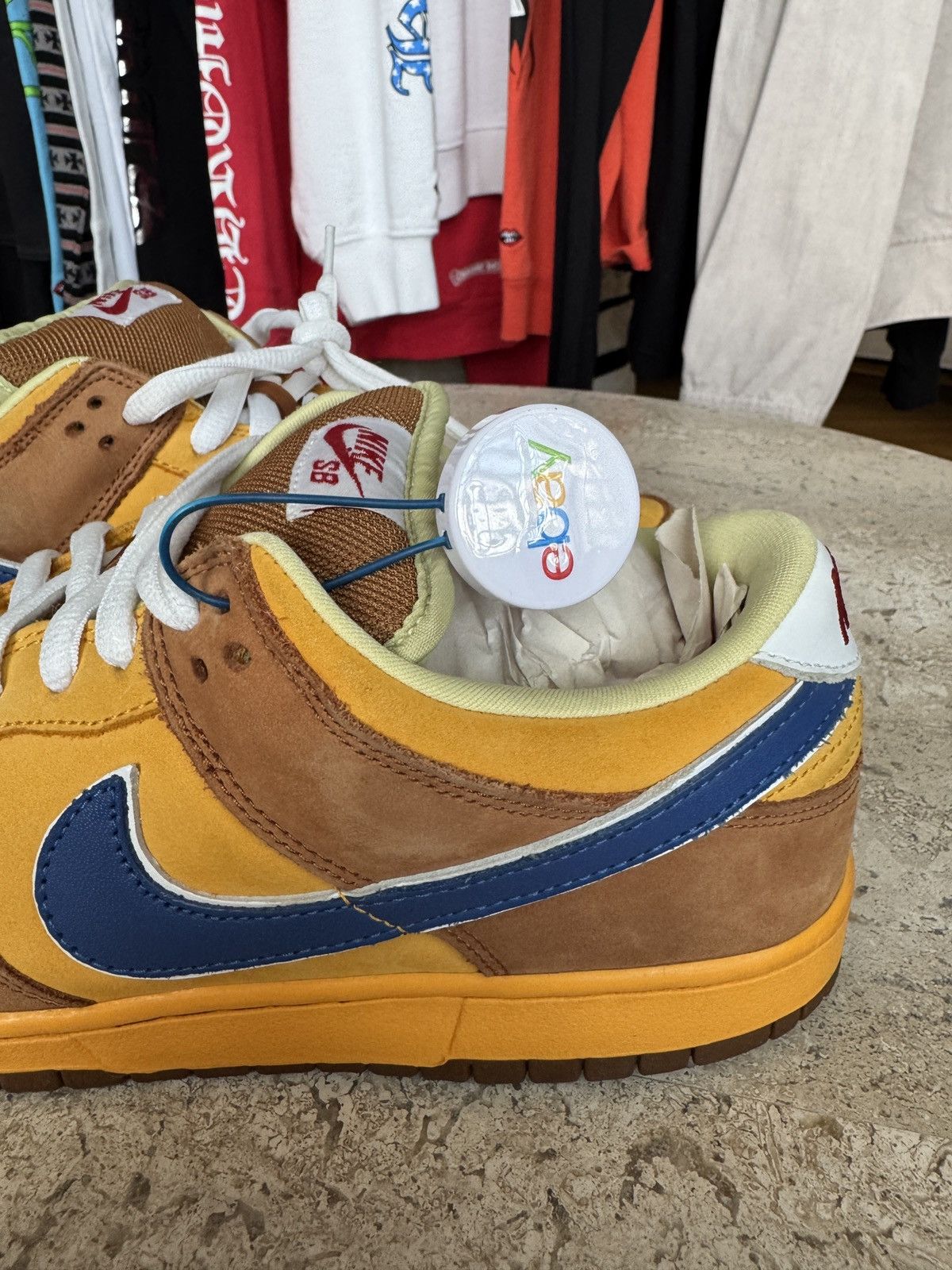 Nike SB Nike SB Dunk Low Newcastle Brown Ale Size US 10.5 / EU 43-44 - 8 Thumbnail