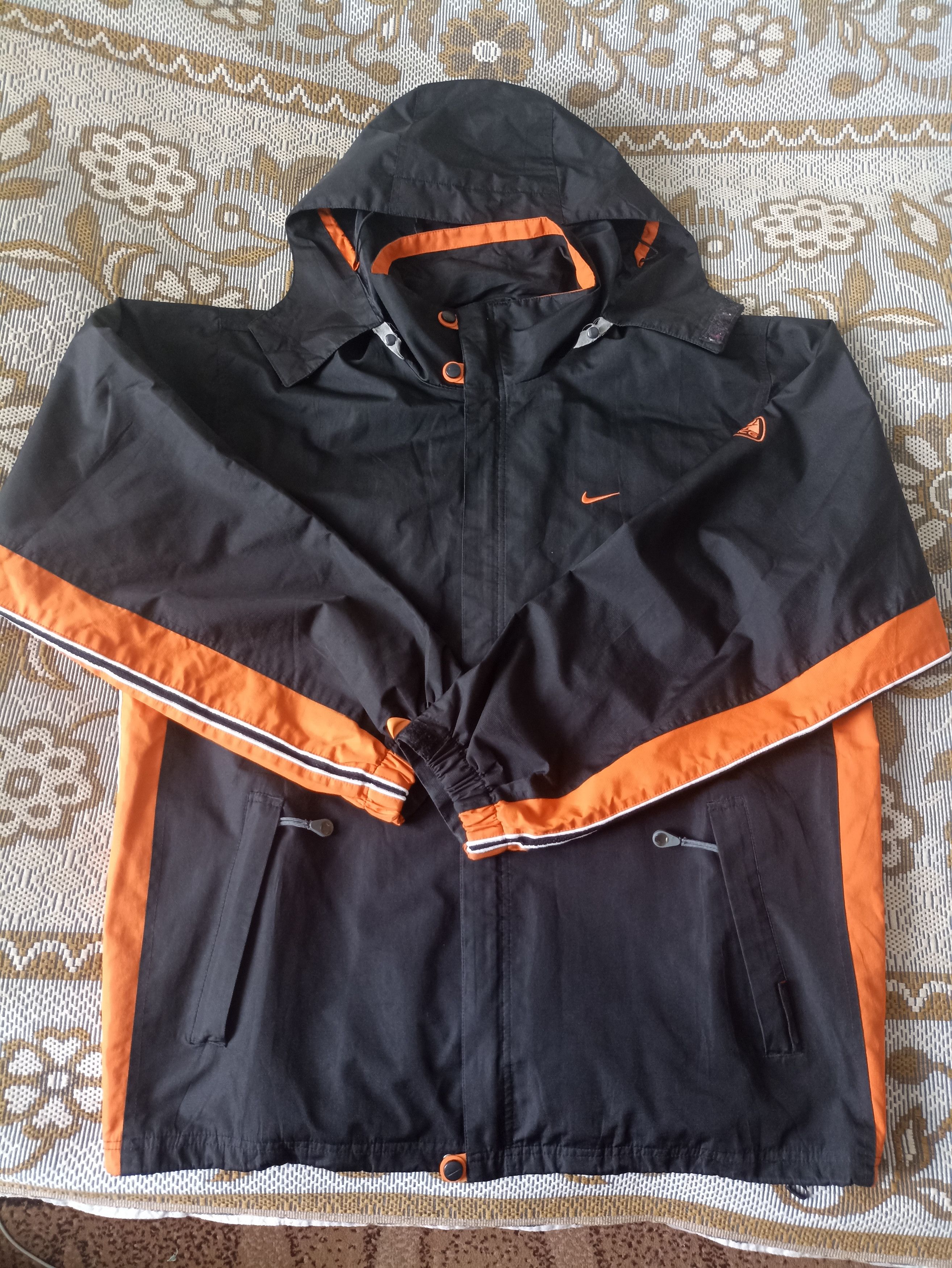 image of Nike Acg Gorpcore Streetwear Jacket in Black/Orange, Men's (Size XL)