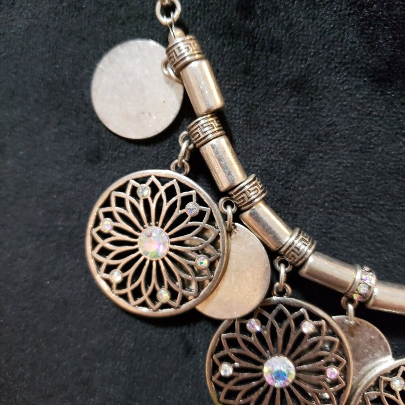 The Unbranded Brand Womens Silver Tone Discs Dreamcatchers Choker Necklace Size ONE SIZE - 5 Thumbnail