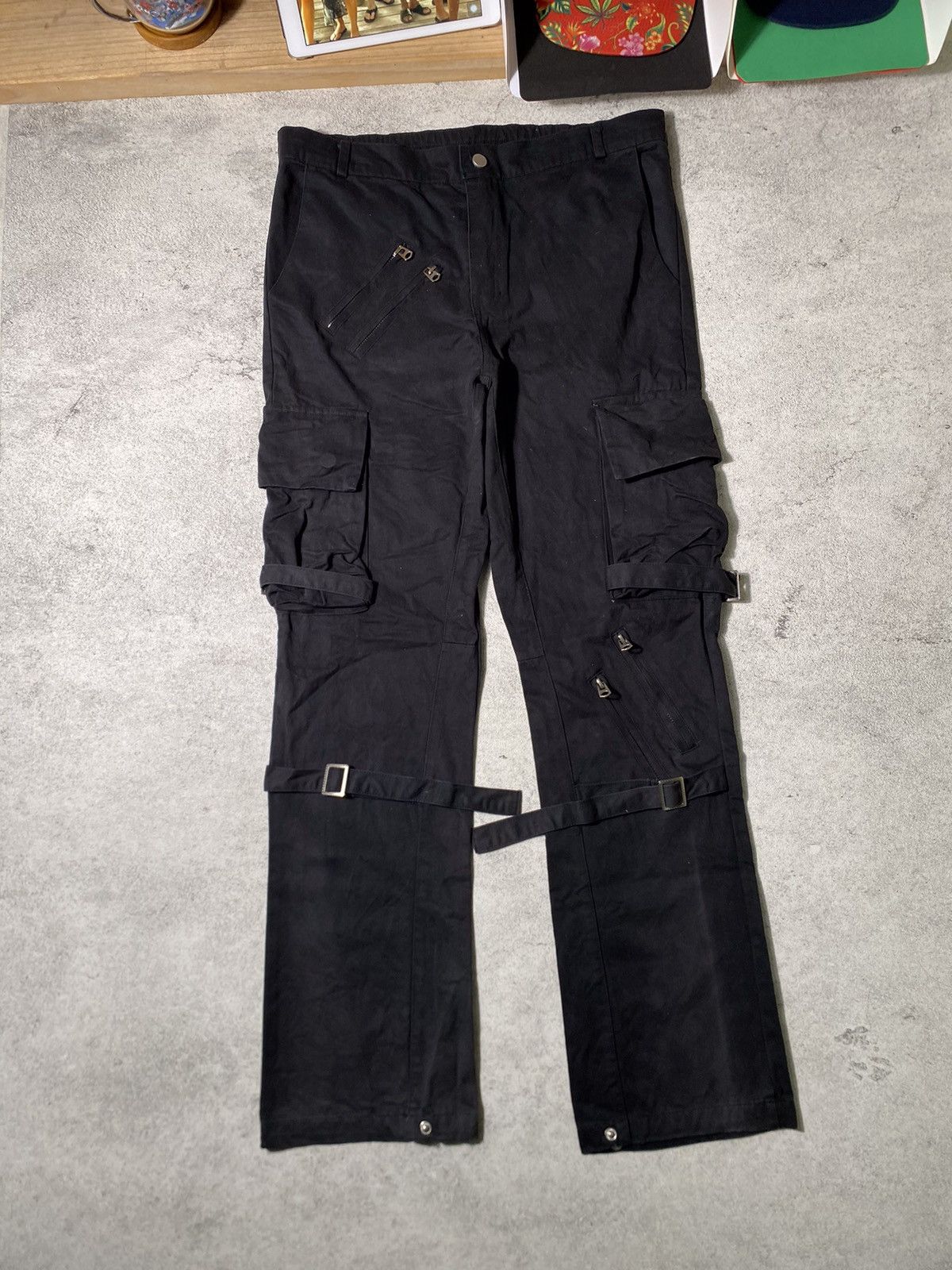 Japanese Brand × Levi's Cargo Zip Out Trousers Size US 32 / EU 48 - 1 Thumbnail