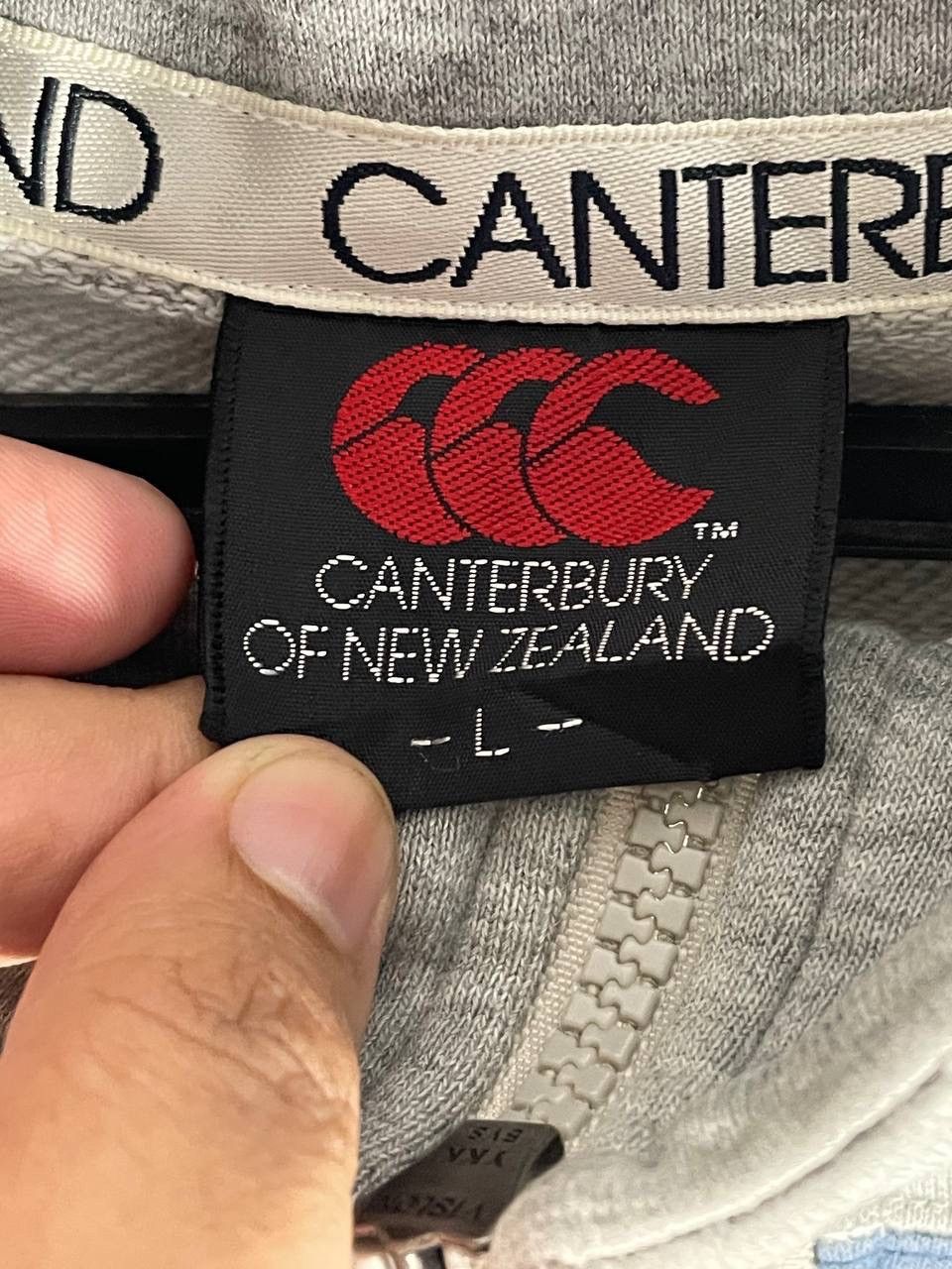 Canterbury of New Zealand Vintage canterbury rugby half zipper sweatshirt size L Size US L / EU 52-54 / 3 - 5 Thumbnail