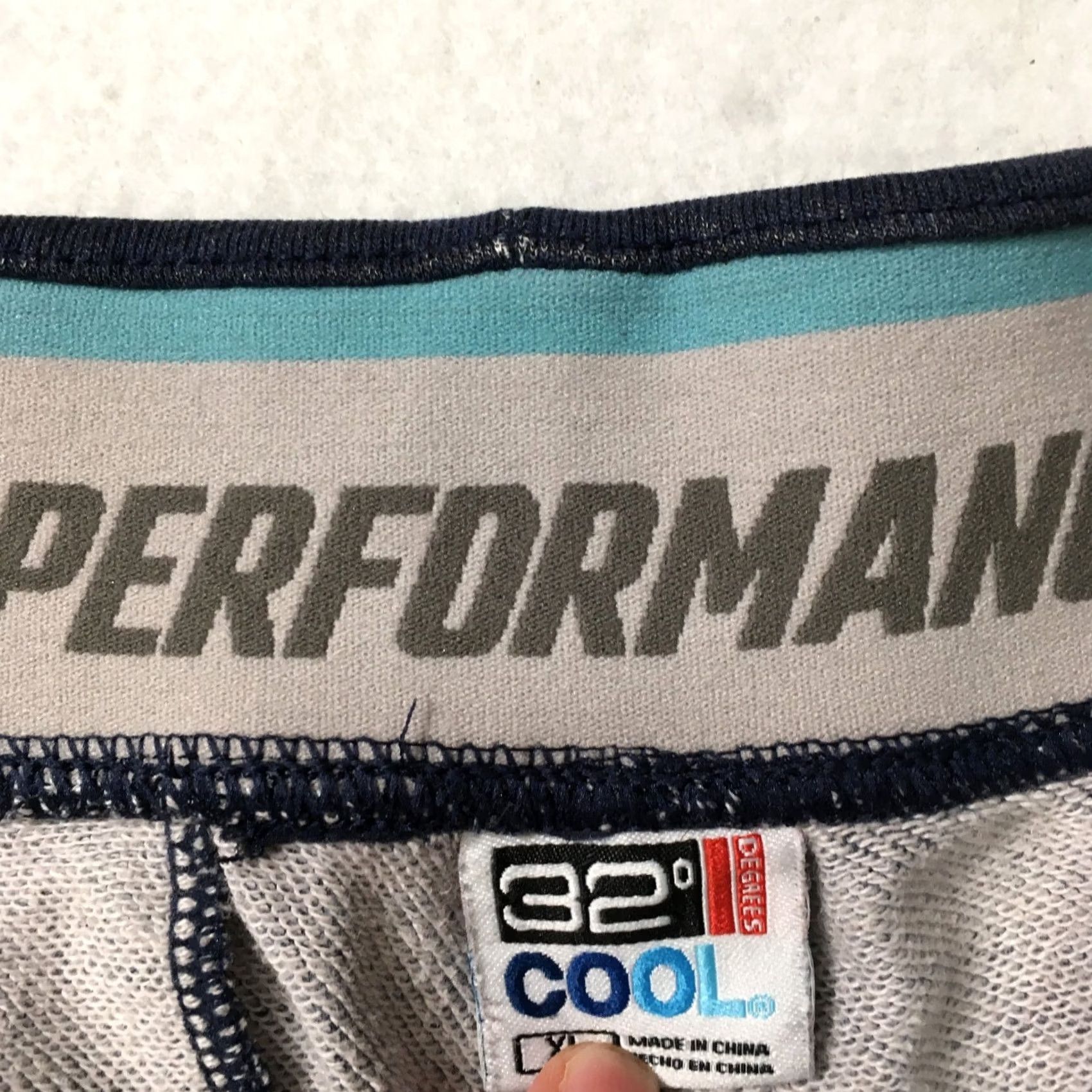 Vintage 32 Degrees Cool Mens Athletic Shorts XL Elastic Waist COBALT BLUE Distress Vintage? Size US 36 / EU 52 - 4 Thumbnail
