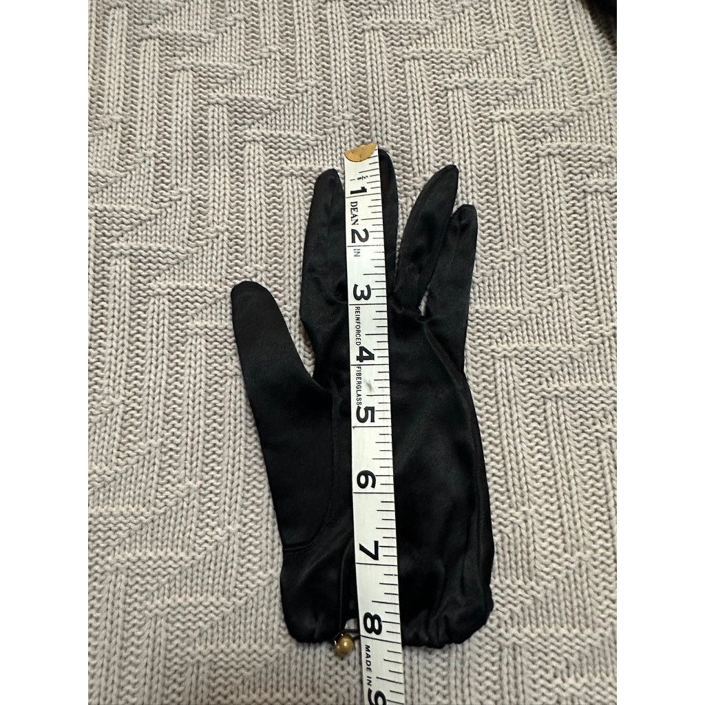 Vintage Vintage black satin wrist length gloves size 7 Size ONE SIZE - 8 Thumbnail