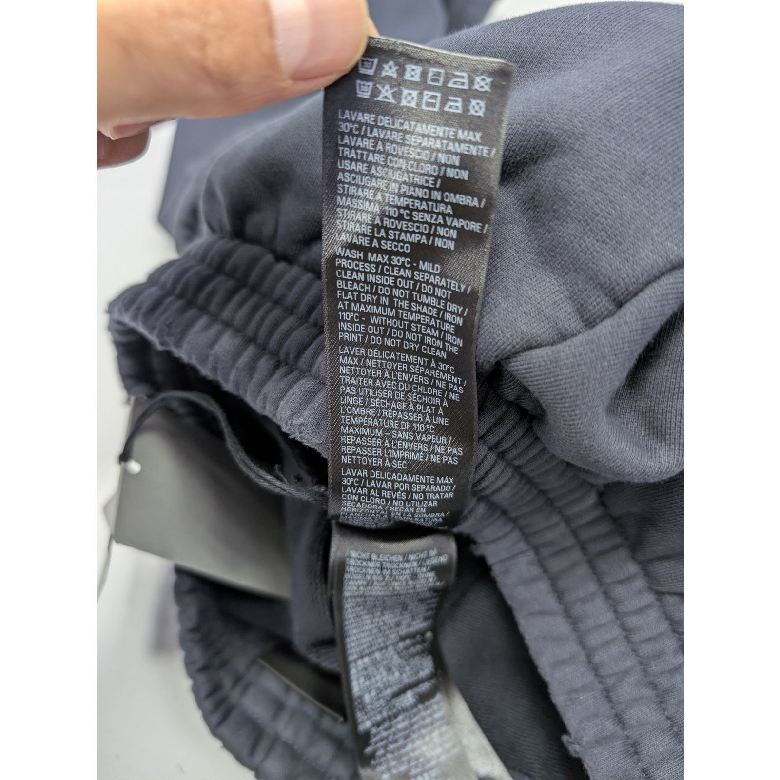 Balenciaga o1rshd1 Baggy Sweatpants in Washed Black Size US 28 / EU 44 - 16 Thumbnail