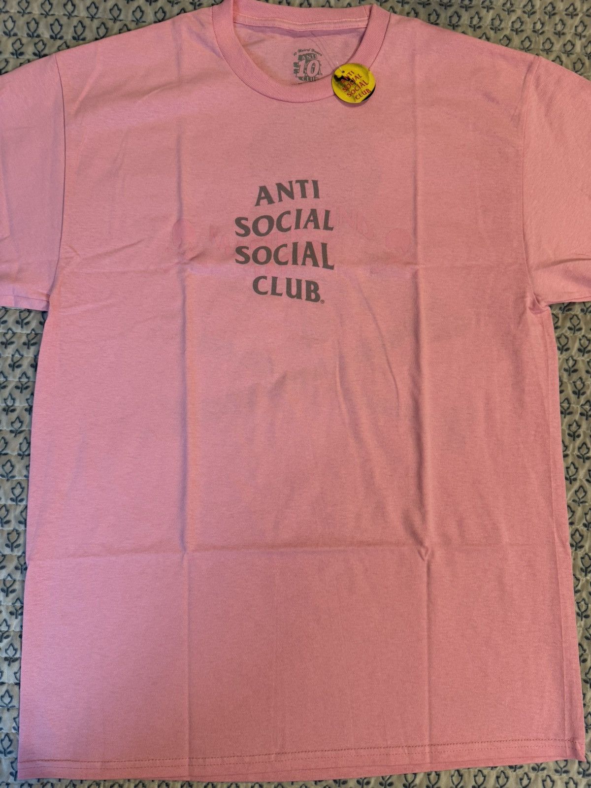 Anti Social Social Club x Mastermind pink tee size LG
