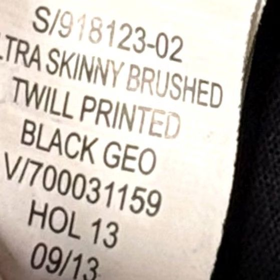Gap VINTAGE Gap Ultra Skinny Pants Geometric Printed Black Twill Stretch Pockets Zip Button Cropped Workwear Casual Womens 30in Waist 24in Inseam Size 4 Size 27" / US 4 / IT 40 - 7 Thumbnail